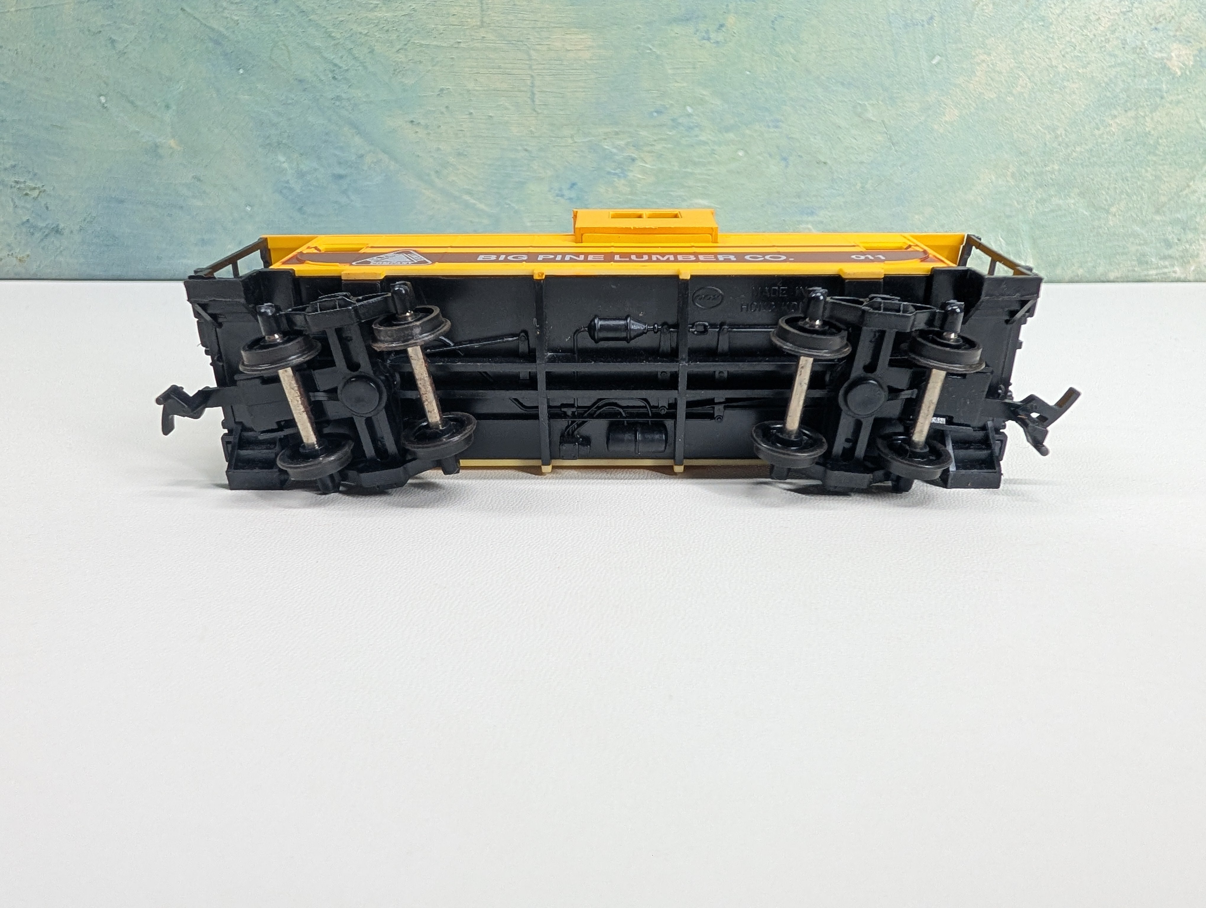 USED Cox HO Scale Big Pine Lumber Co Caboose #011