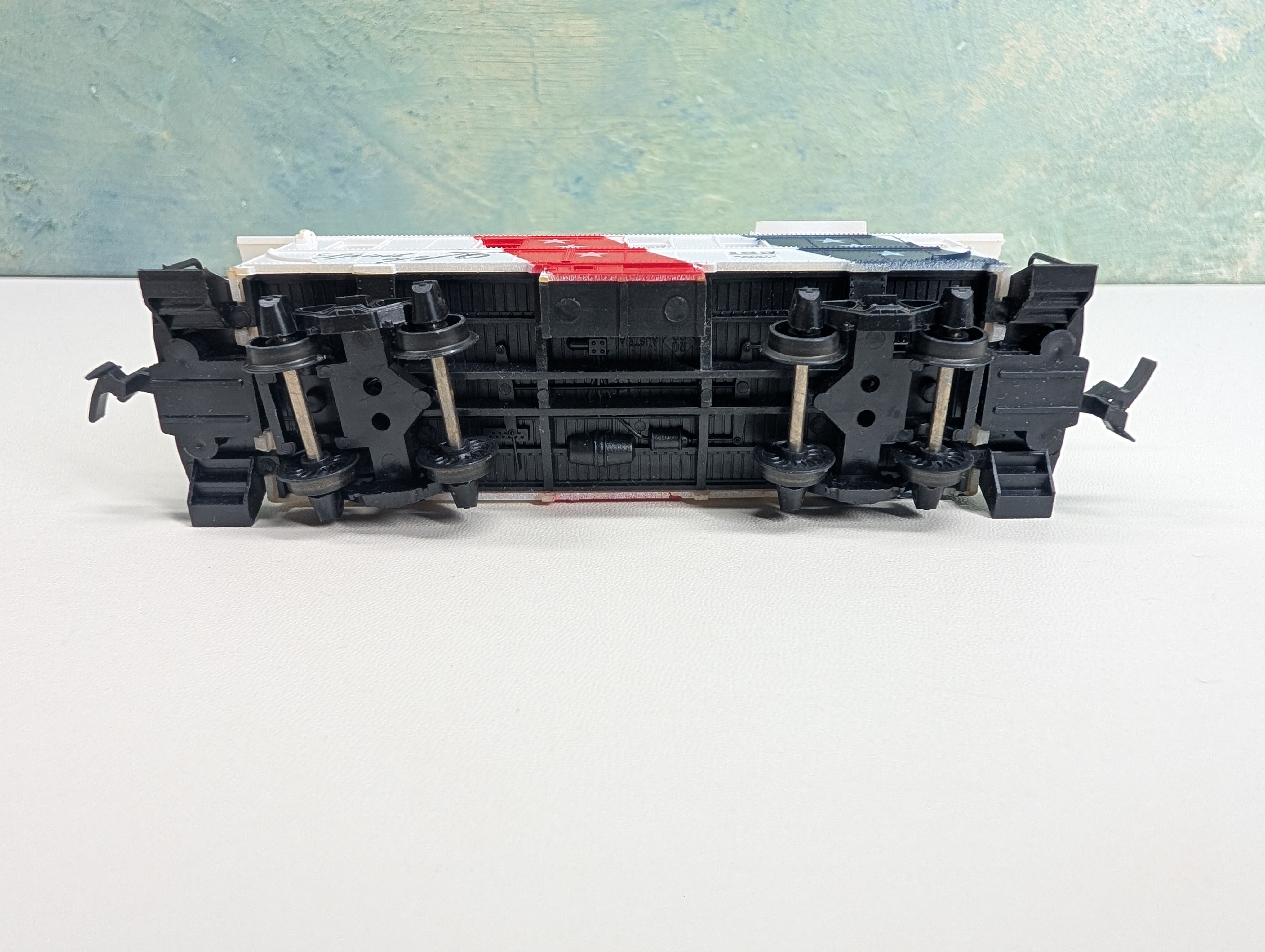 USED AHM HO Scale Spirit of '76 Caboose #183
