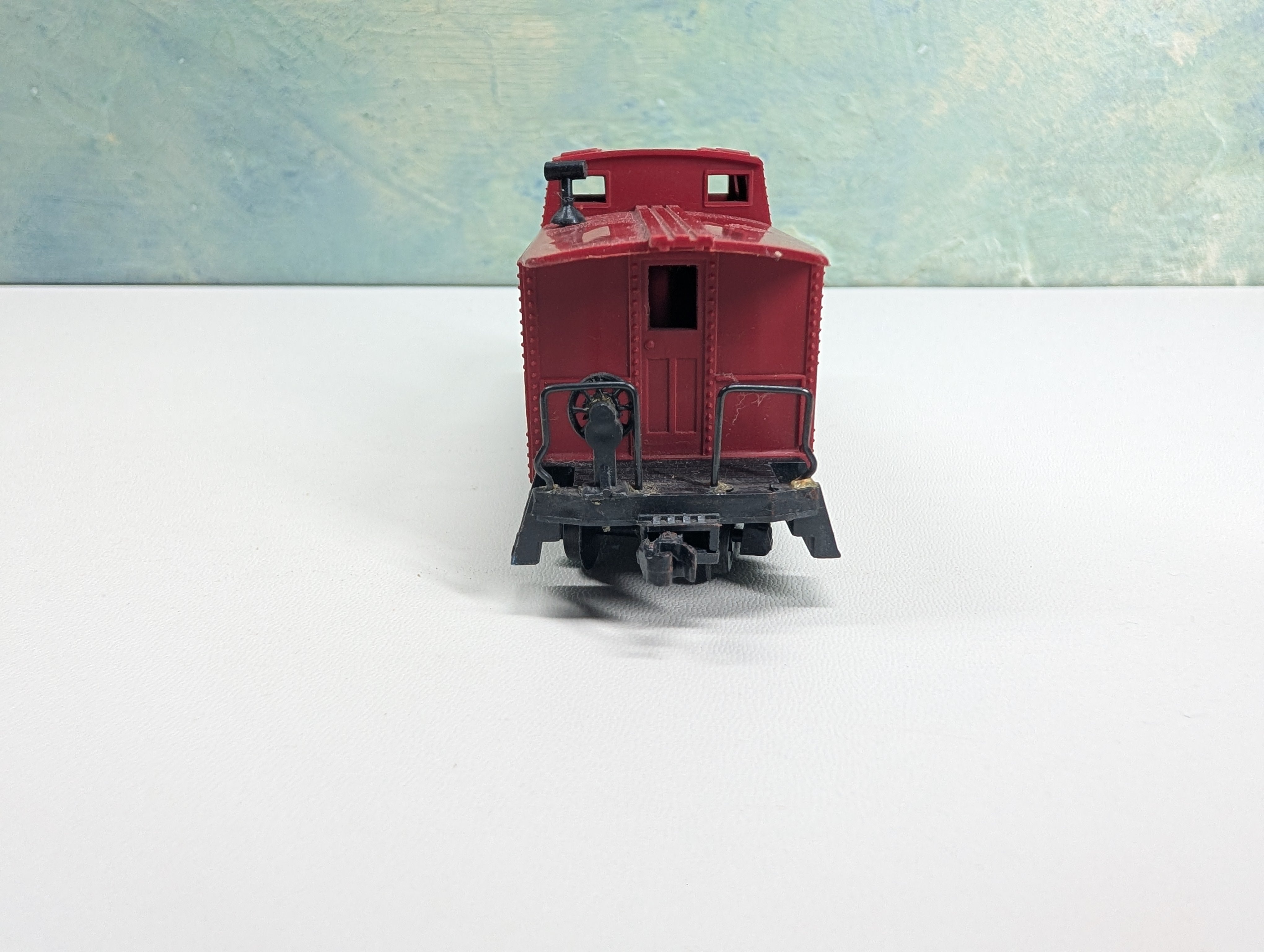 USED Varney HO Scale Undecorated Red Caboose