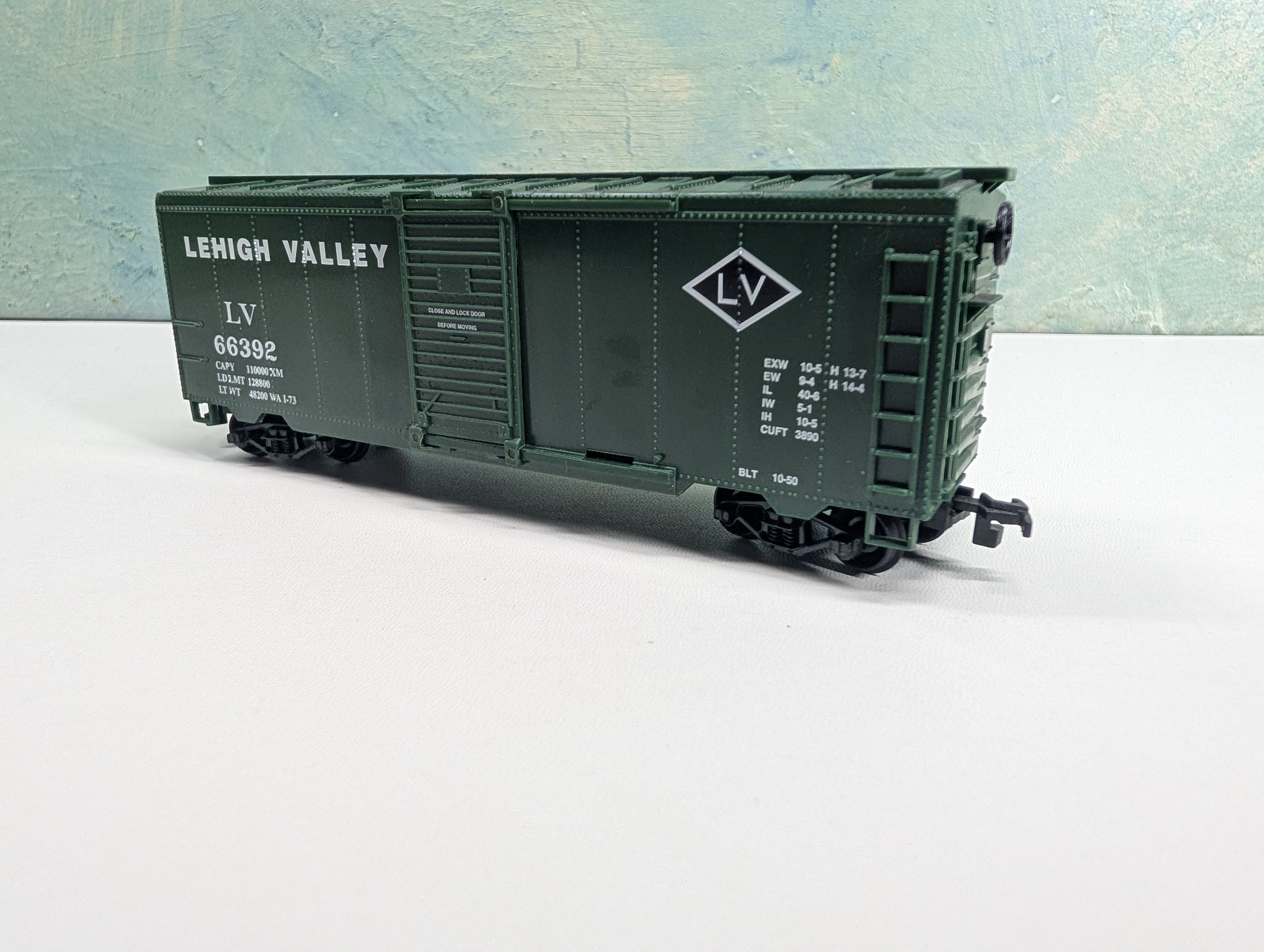 USED Life-Like HO Scale 40' Box Car Lehigh Valley LV #66392
