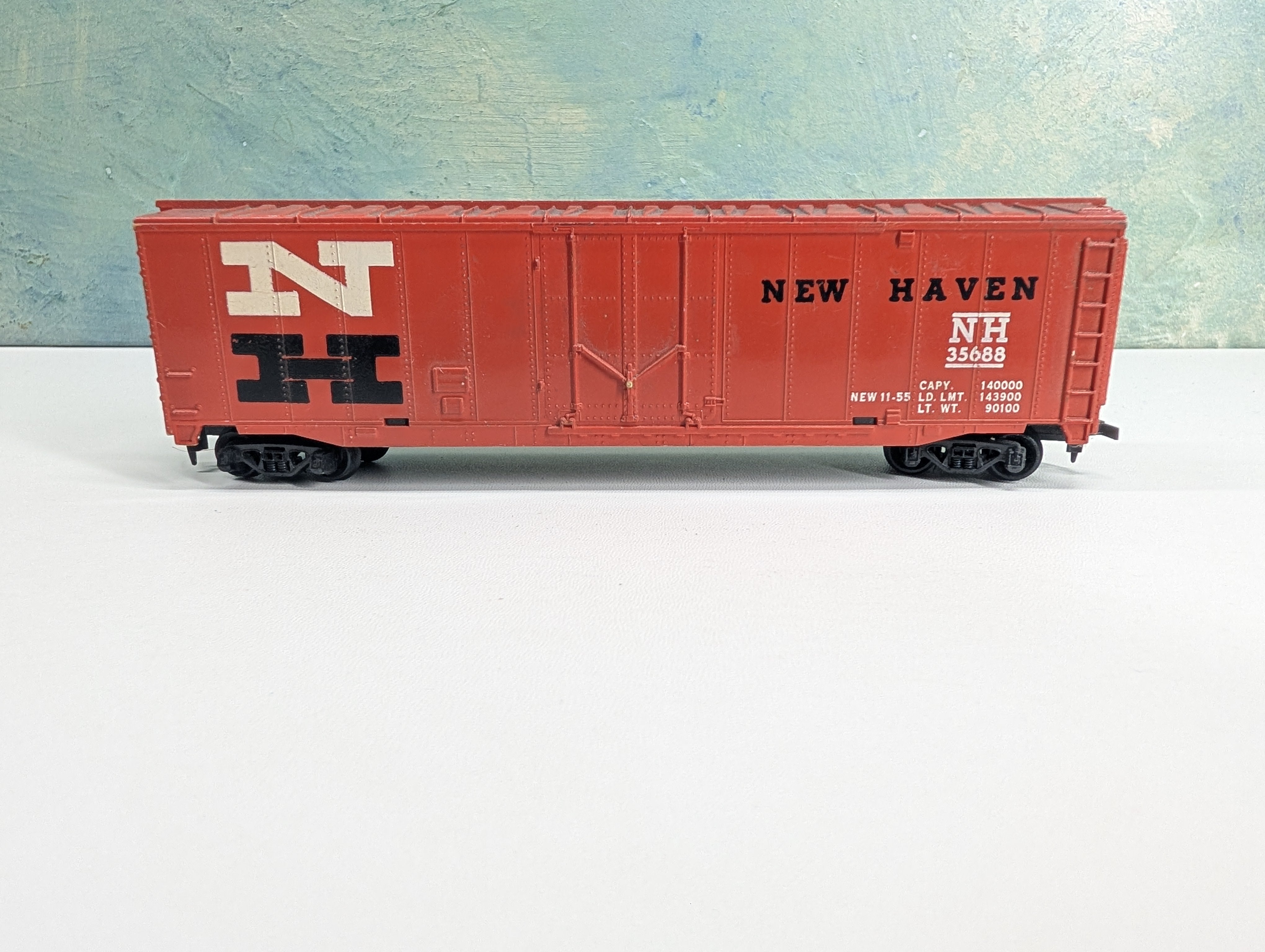 USED Tyco HO Scale 50' Box Car New Haven NH #35688