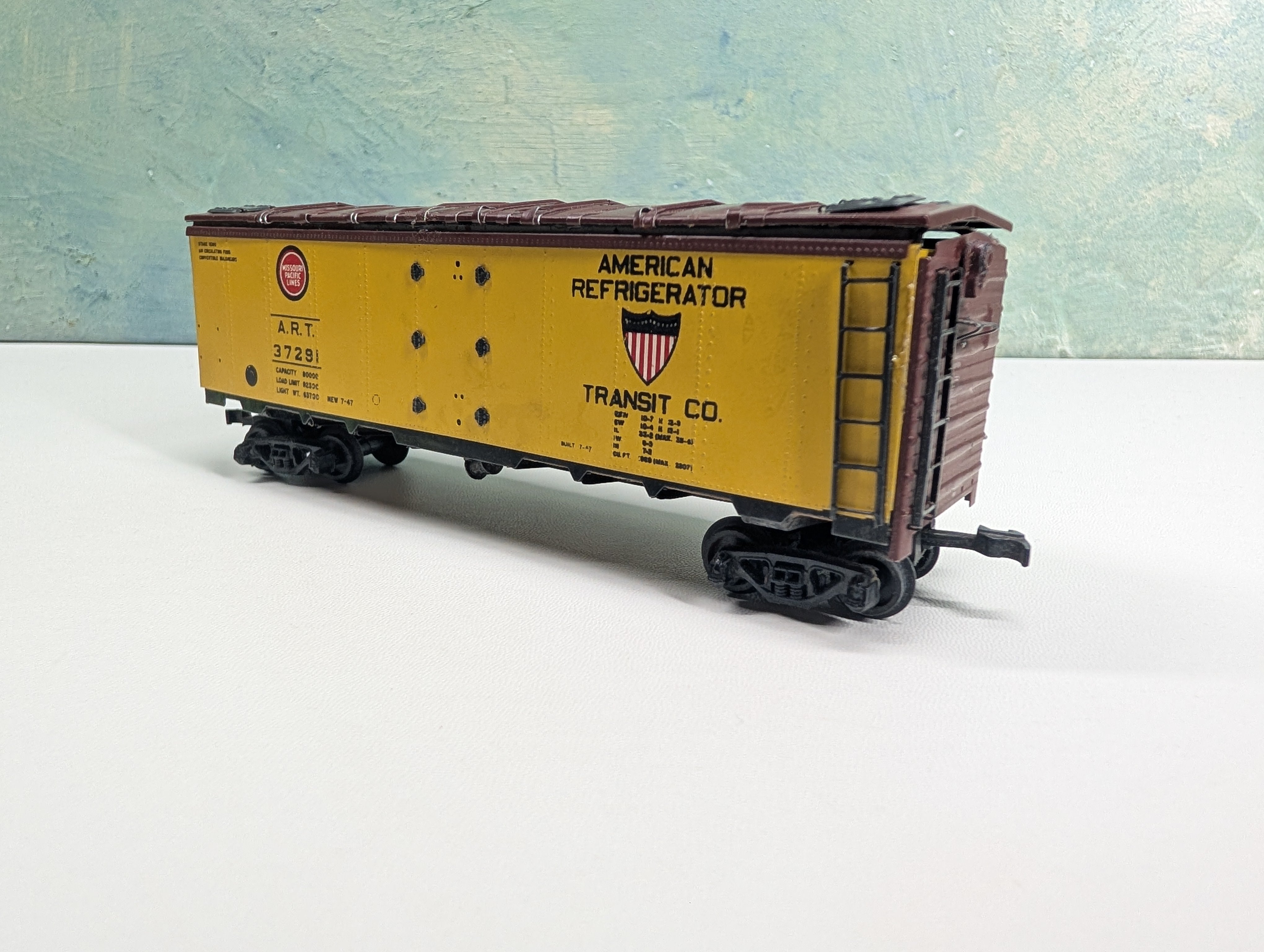 USED HO Scale Assembled Metal Wood Kit 42' Reefer Box Car American Refrigerator Transit ART #37291