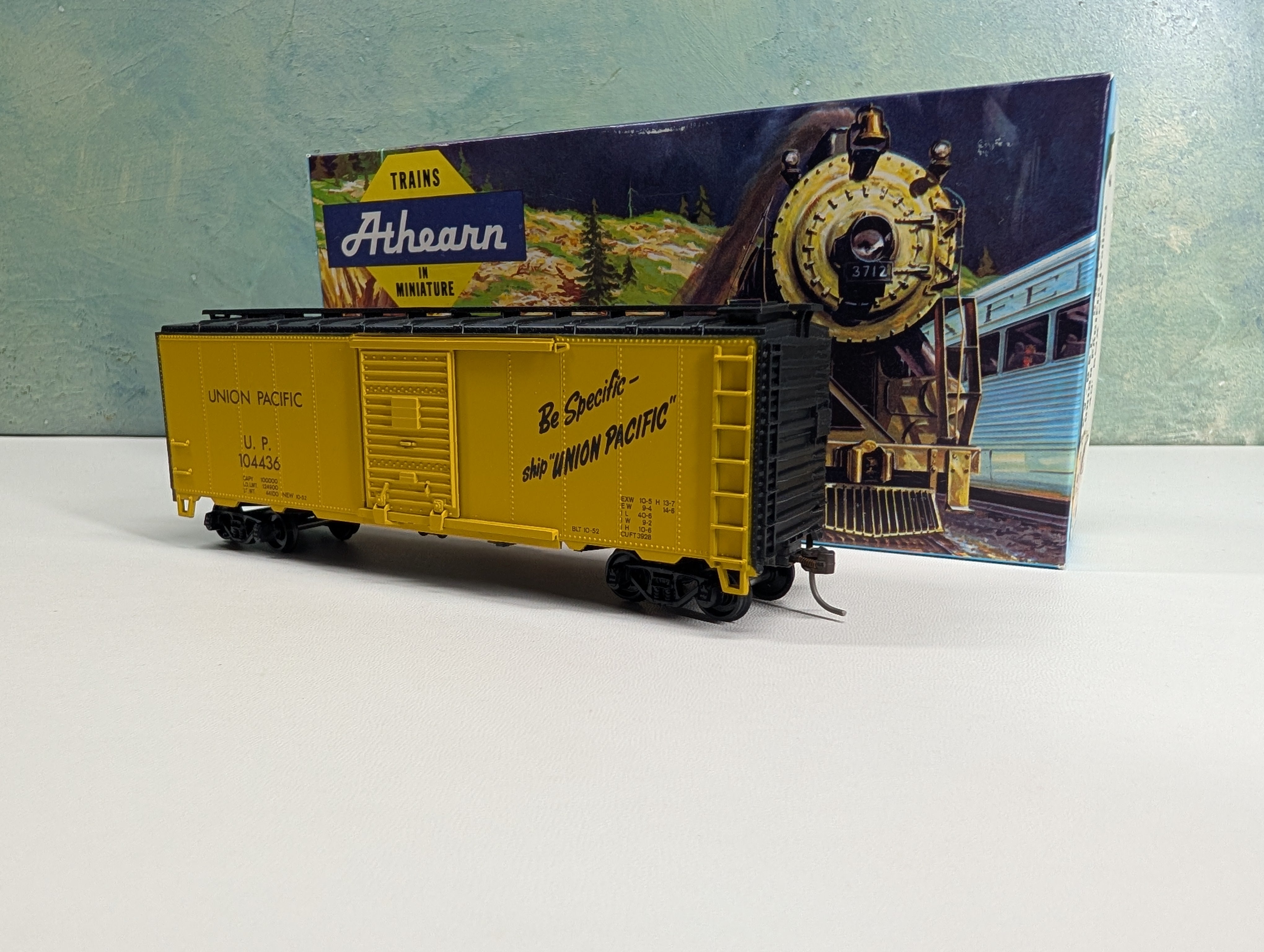 USED Athearn HO Scale 40' Box Car Union Pacific UP #104436 Bev-Bel