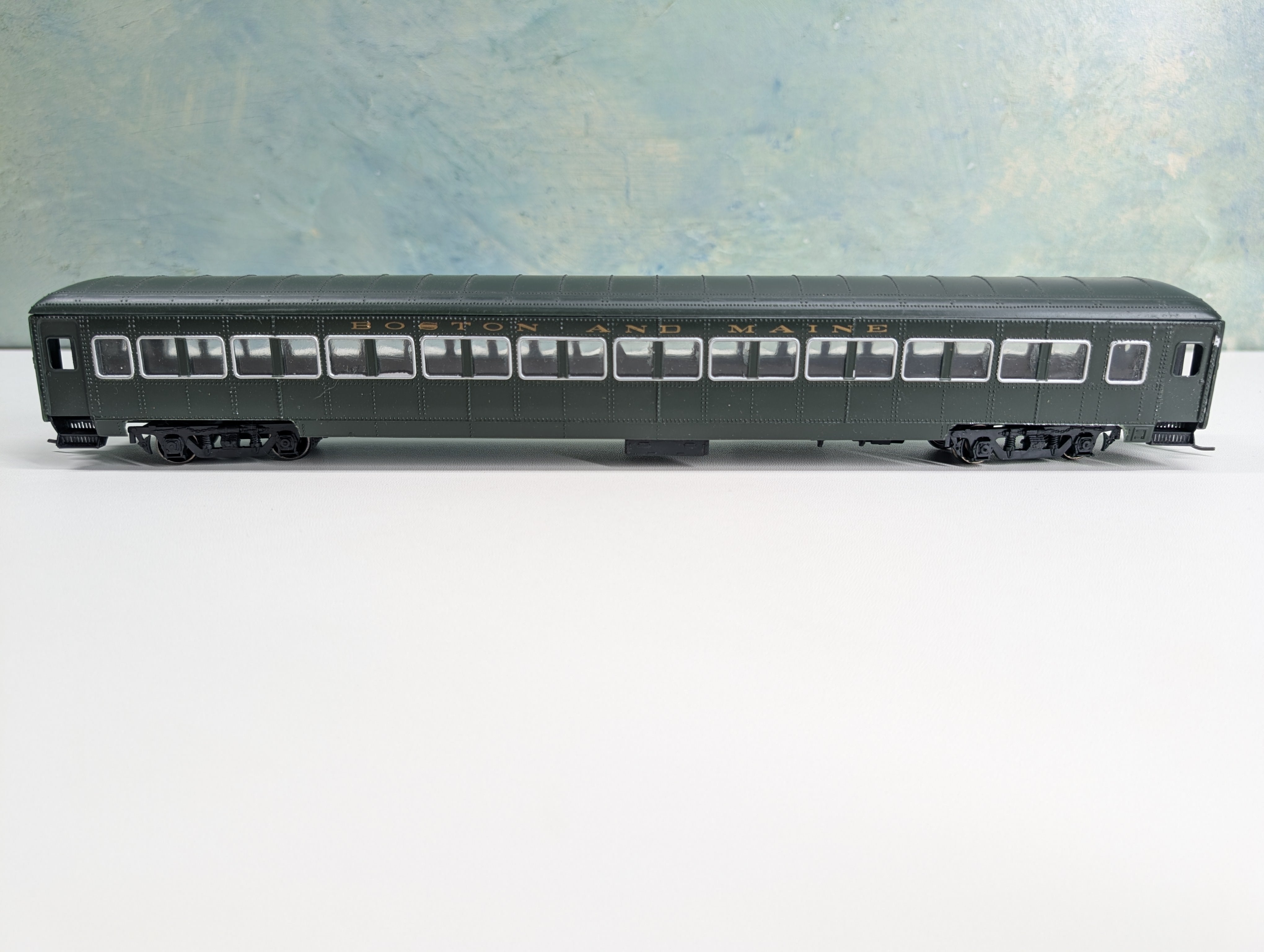 USED E&B VALLEY HO Scale Pullman Standard Lightweight Coach Passenger Car Boston and Maine Early Green Scheme