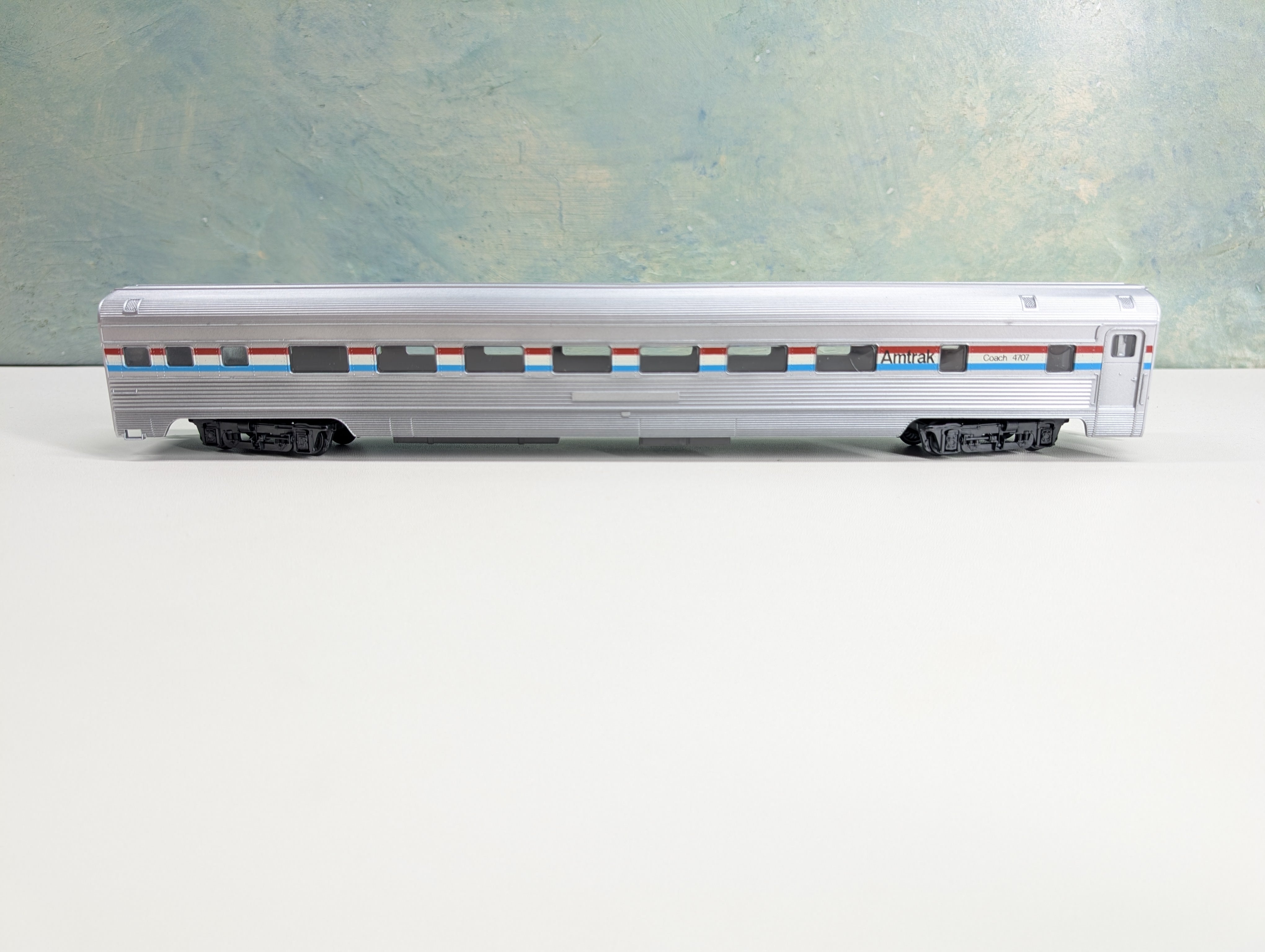 USED Rivarossi HO Scale Coach Passenger Car Amtrak #4707