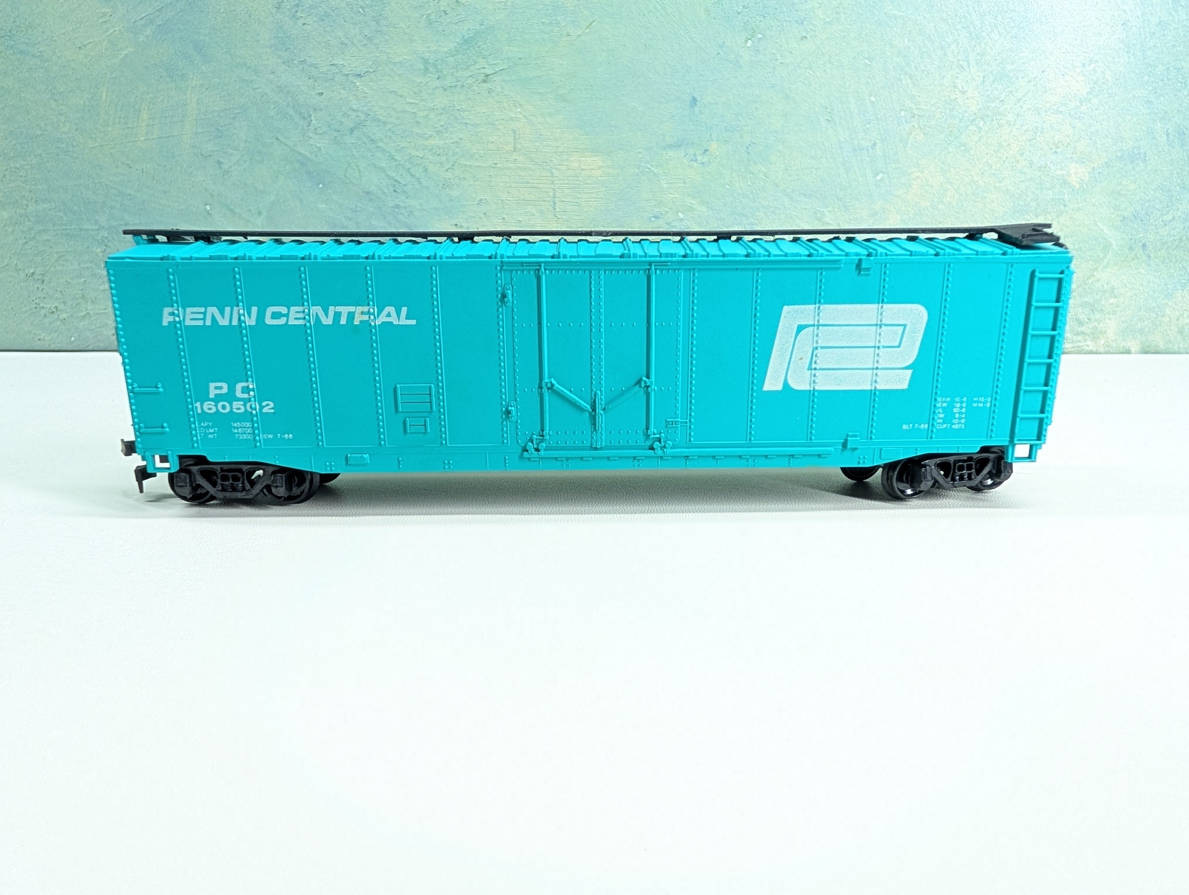 USED Bachmann HO Scale 50' PD Box Car Penn Central PC #160502