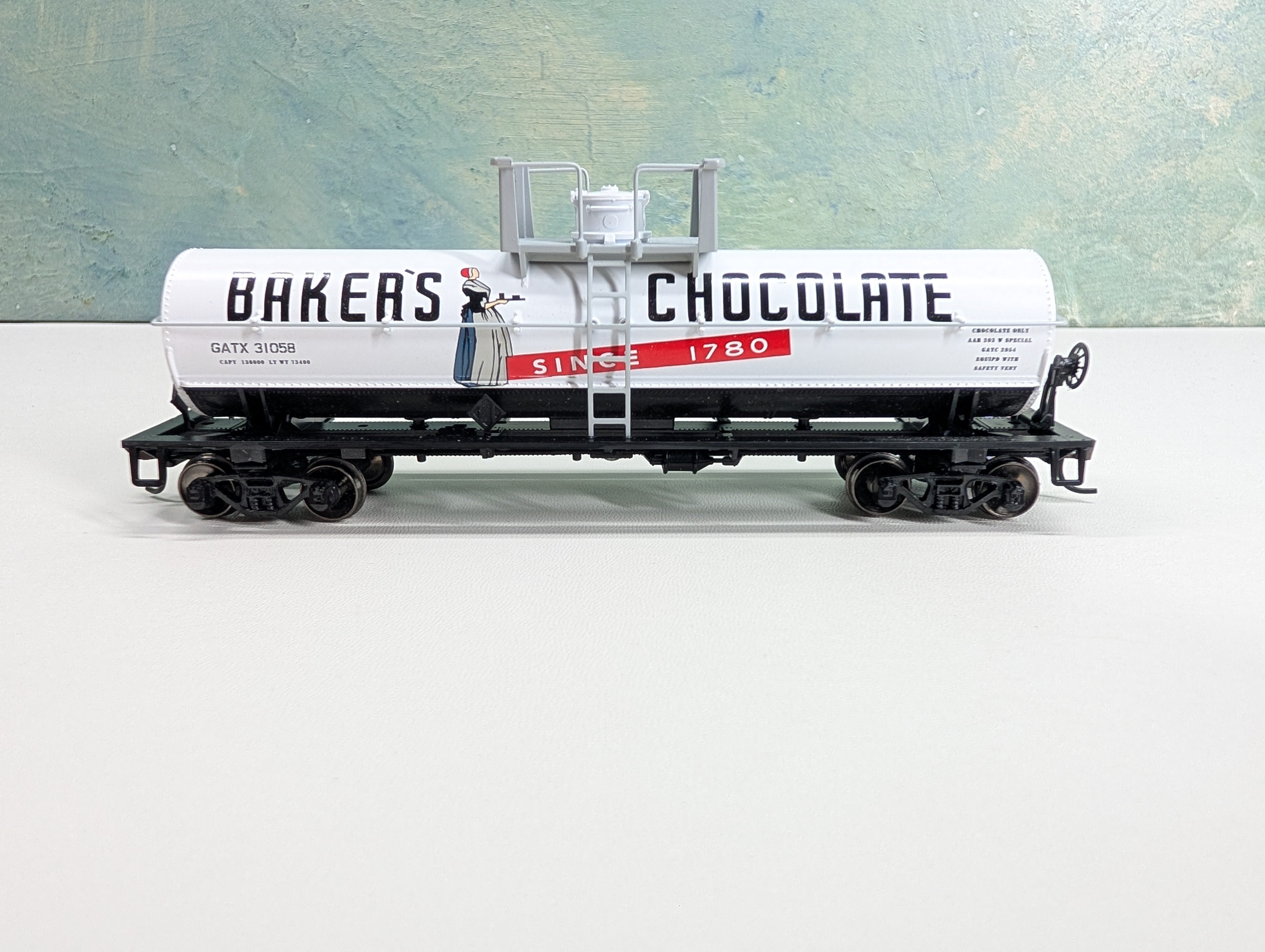 USED Athearn HO Scale Tank Car Baker's Chocolate GATX #31058 Metal Wheels