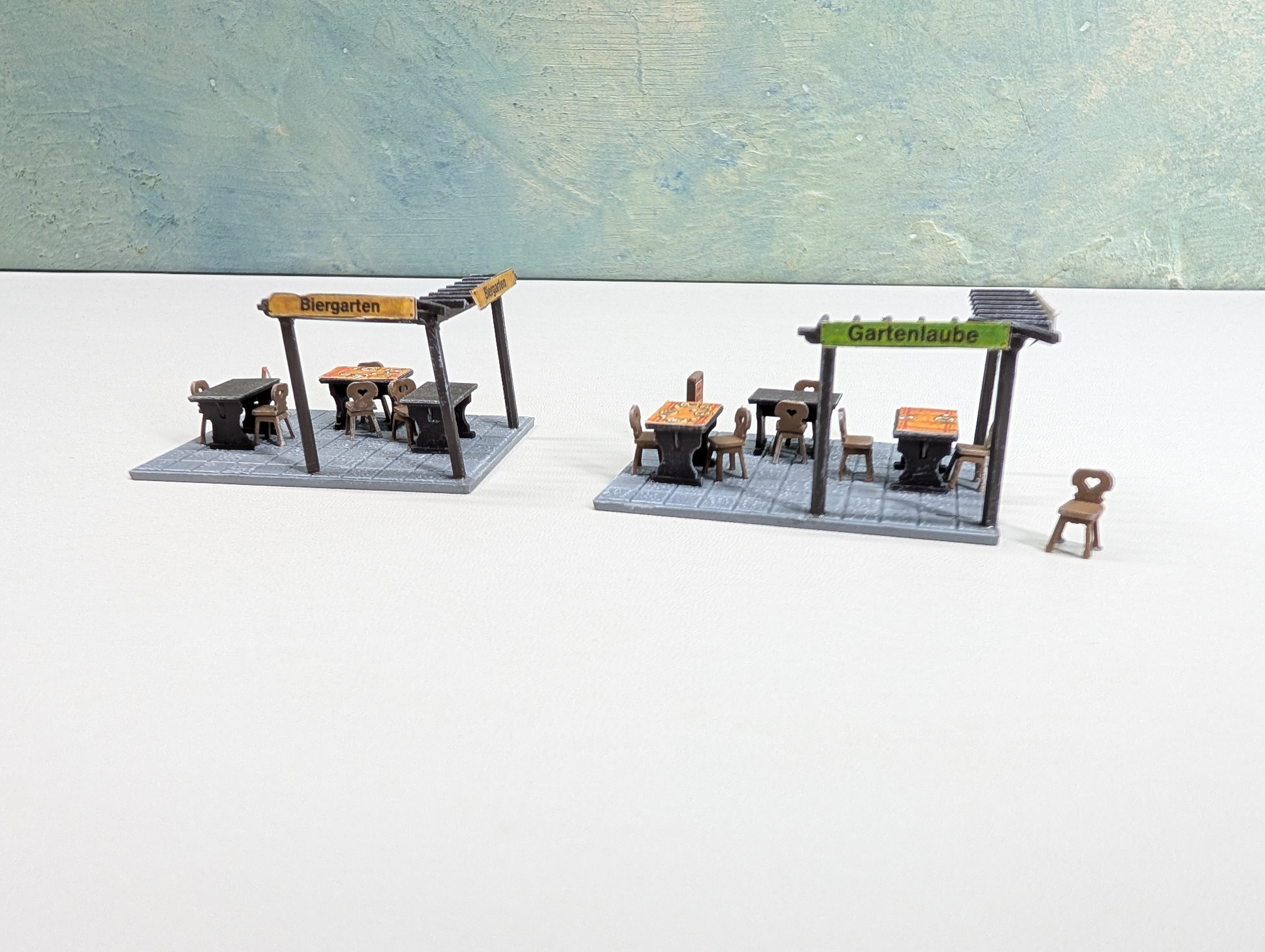 USED Vollmer 26103 HO Scale Outside Seating for Outdoor Eating, Restaurant