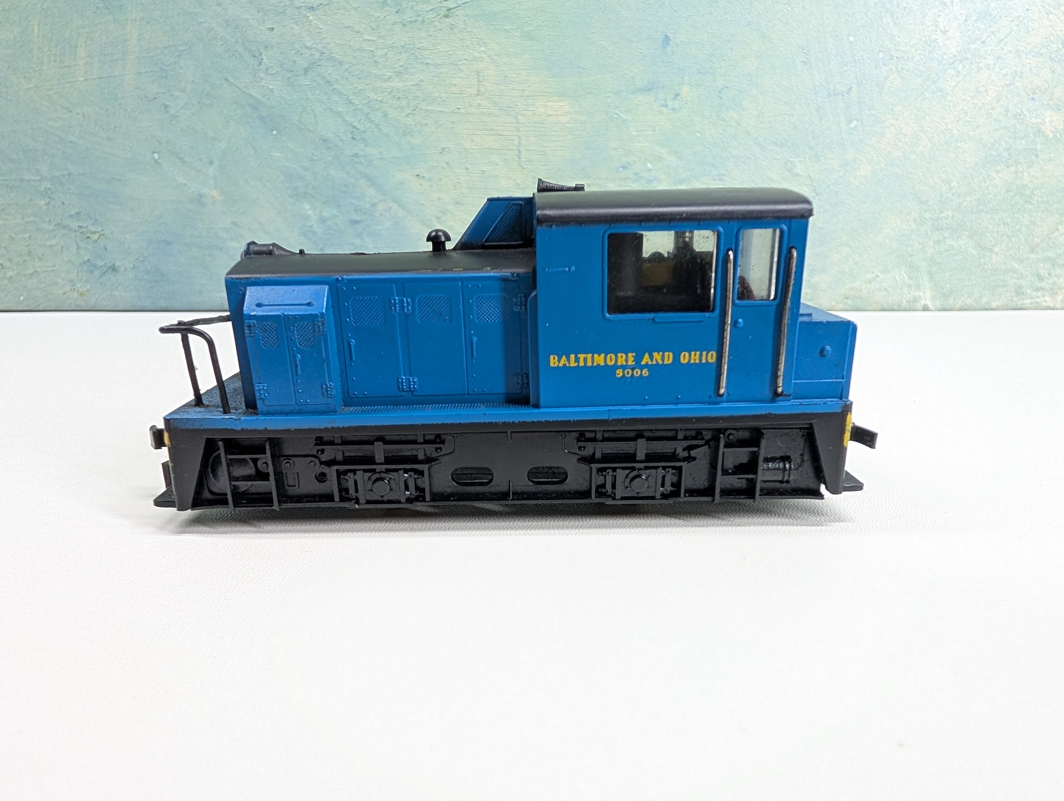 USED AHM HO Scale Plymouth MDT Diesel Switcher Locomotive Baltimore and Ohio B&O #5006 Tested! DC