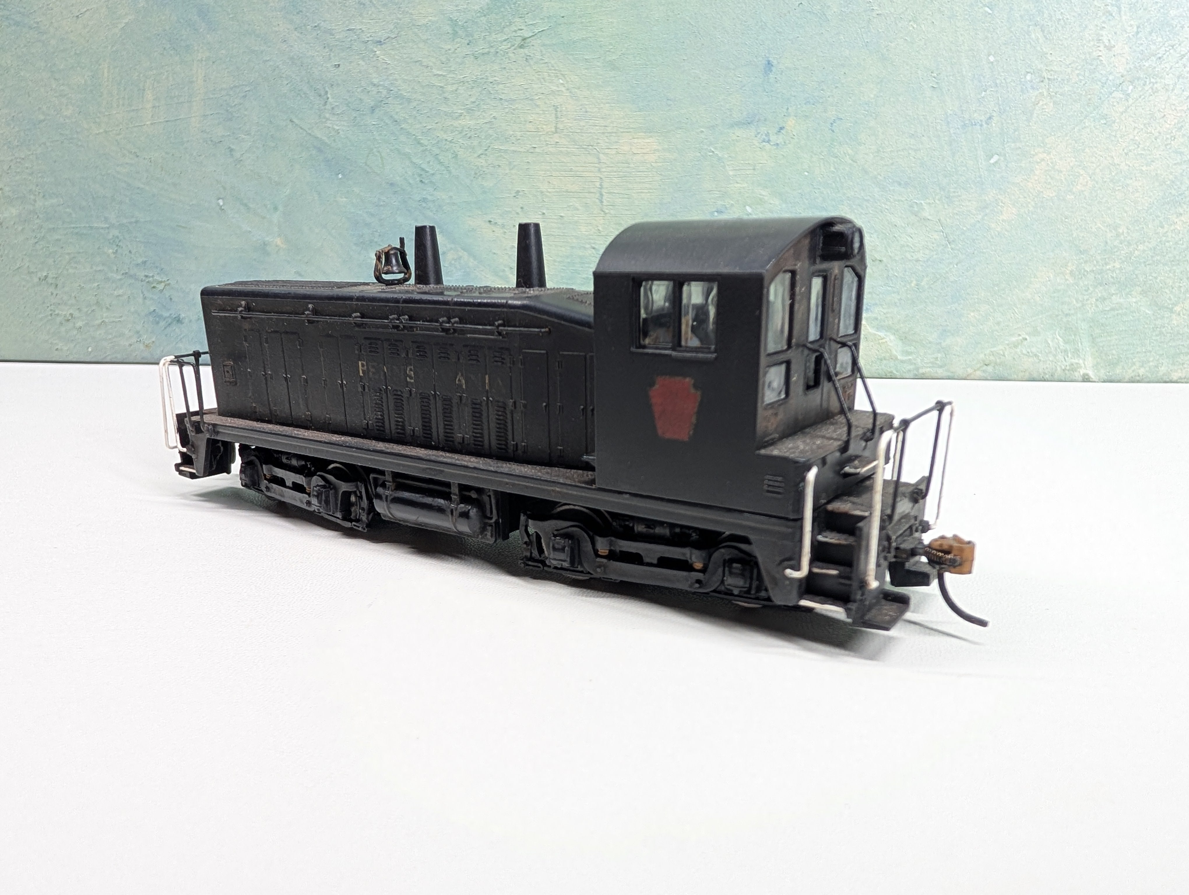 USED Athearn HO Scale Switcher Diesel Locomotive Pennsylvania PRR Weathered & Runs Great! DC