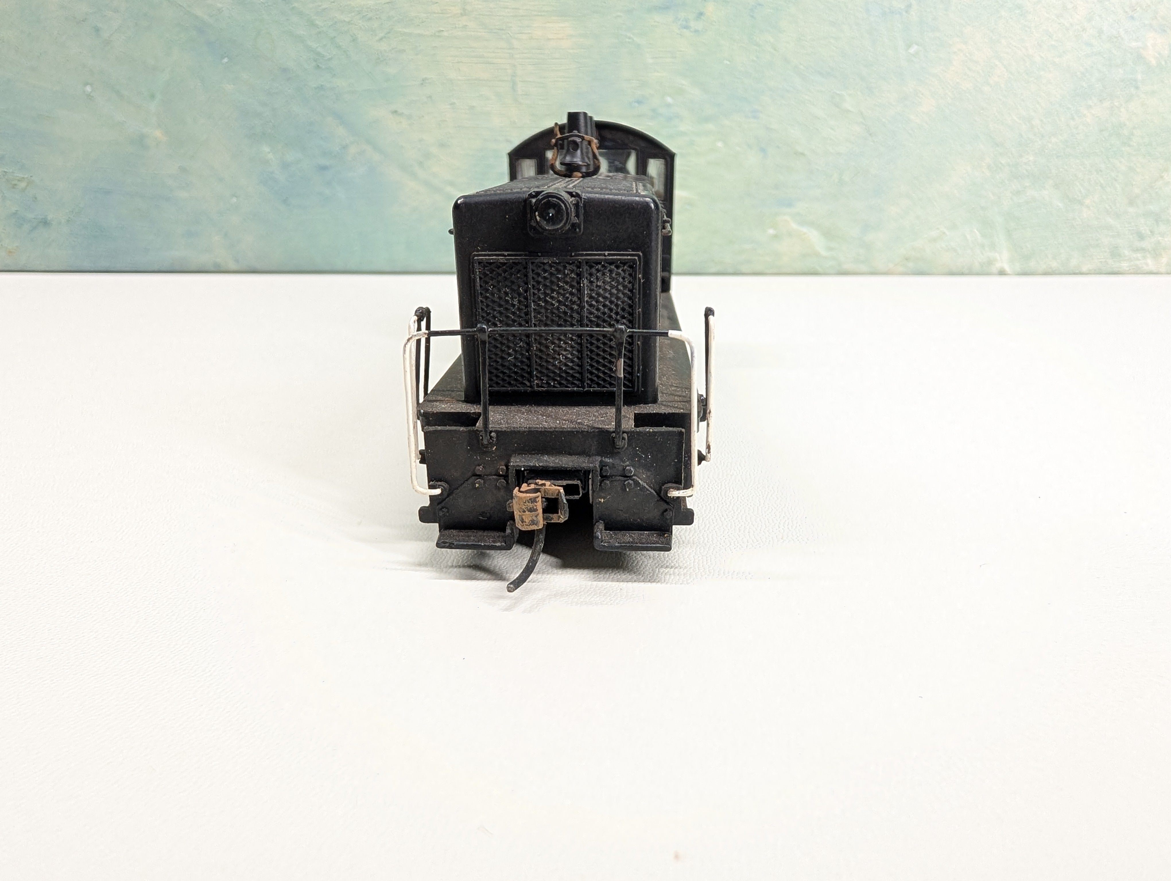 USED Athearn HO Scale Switcher Diesel Locomotive Pennsylvania PRR Weathered & Runs Great! DC