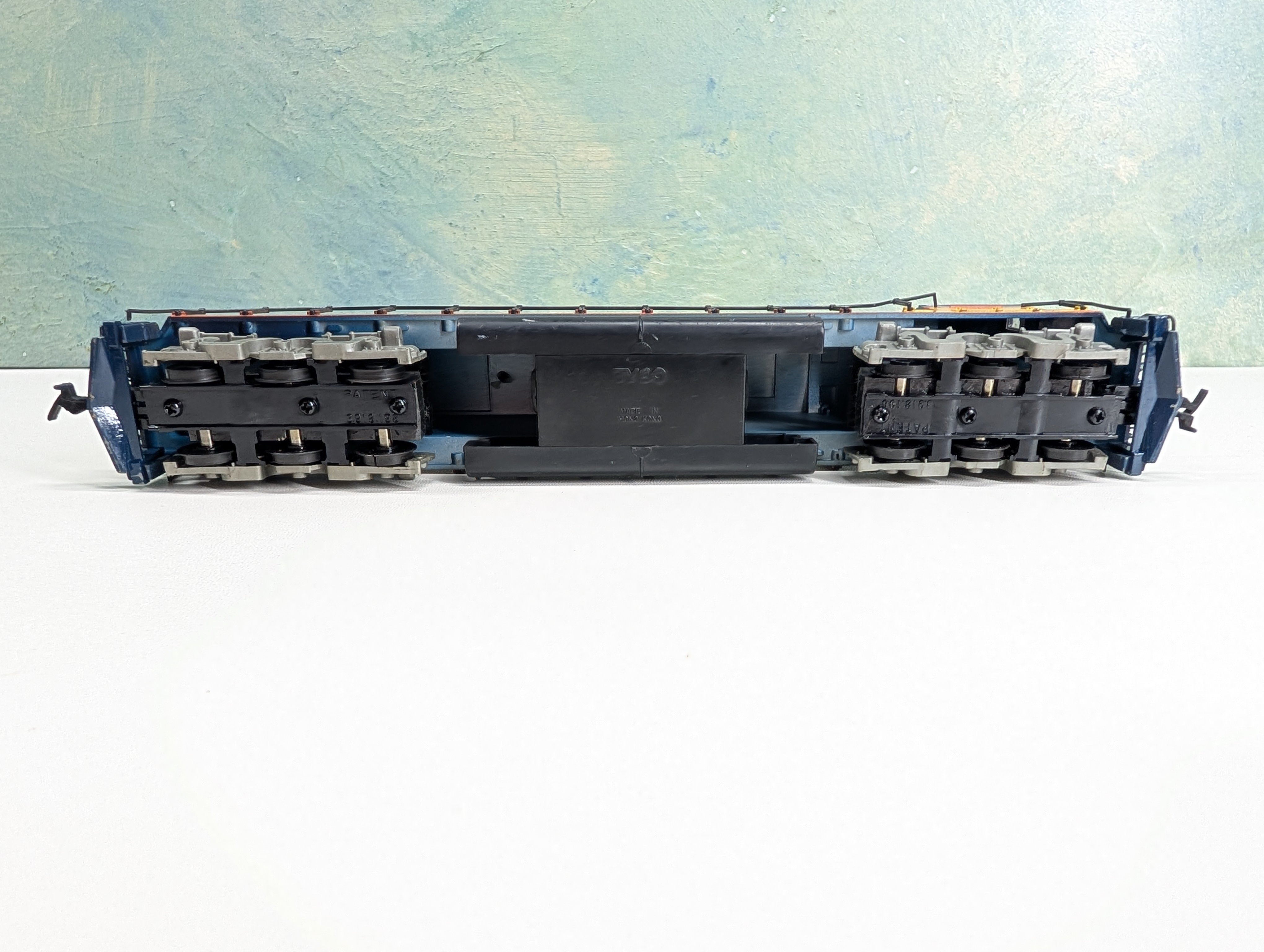 USED Tyco HO Scale Non-Powered Alco C-630 Diesel Locomotive Chessie System C&O #1102