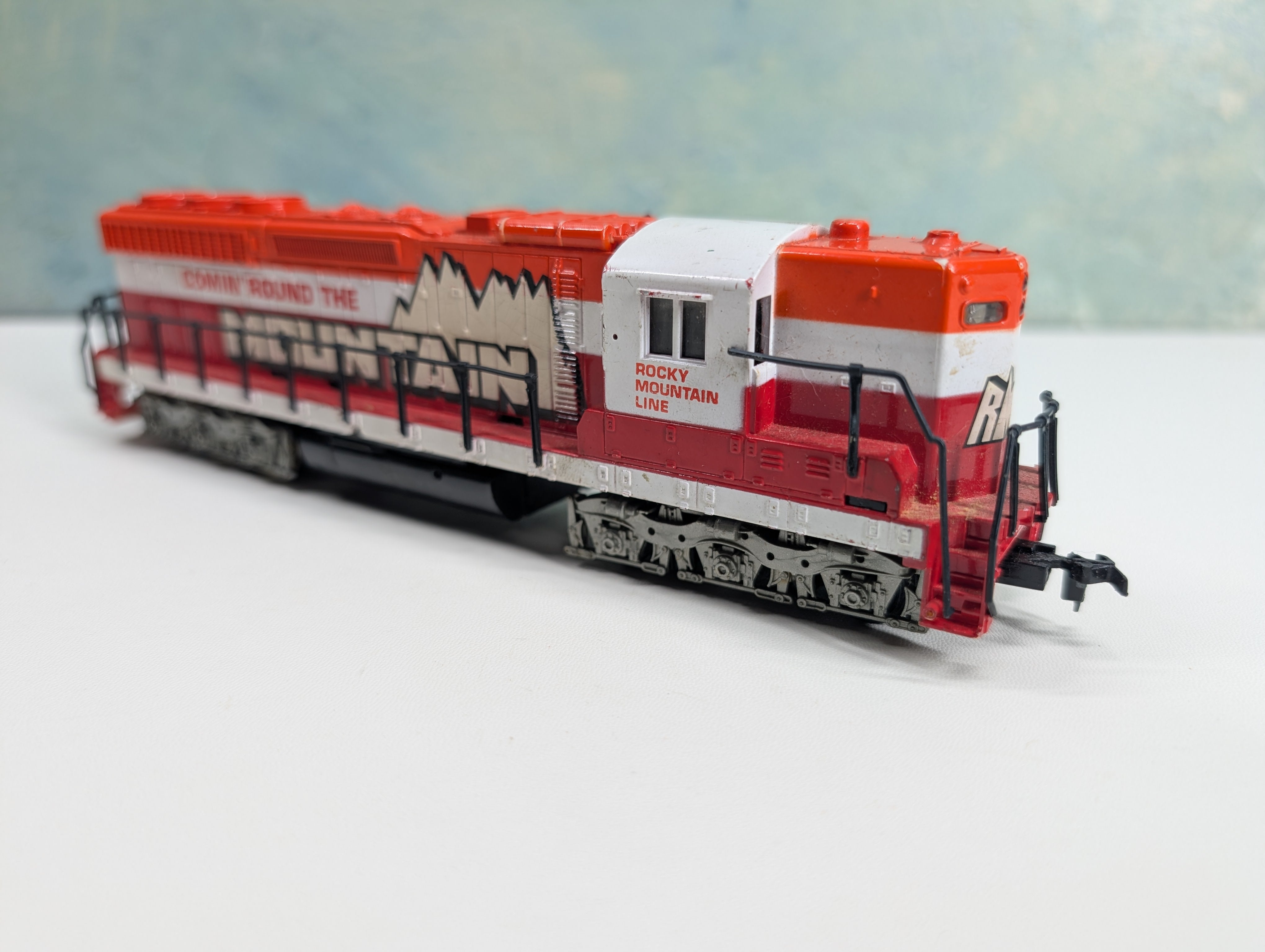 USED Tyco HO Scale SD-24 Diesel Locomotive Rocky Mountain Line Runs Great! DC