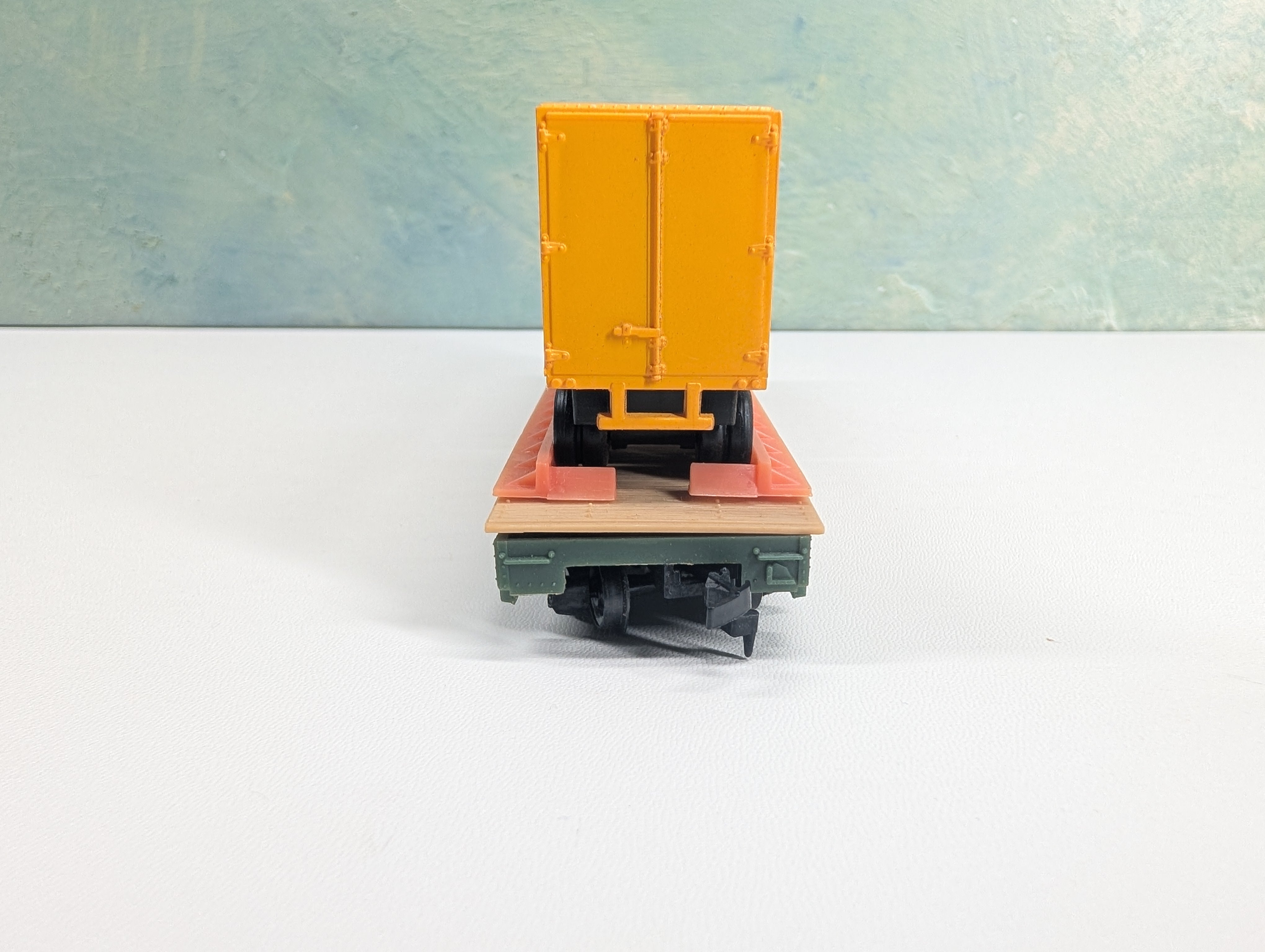 USED Mantua HO Scale 50' Flat Car w/ 2 UP Trailers Santa Fe ATSF #90806