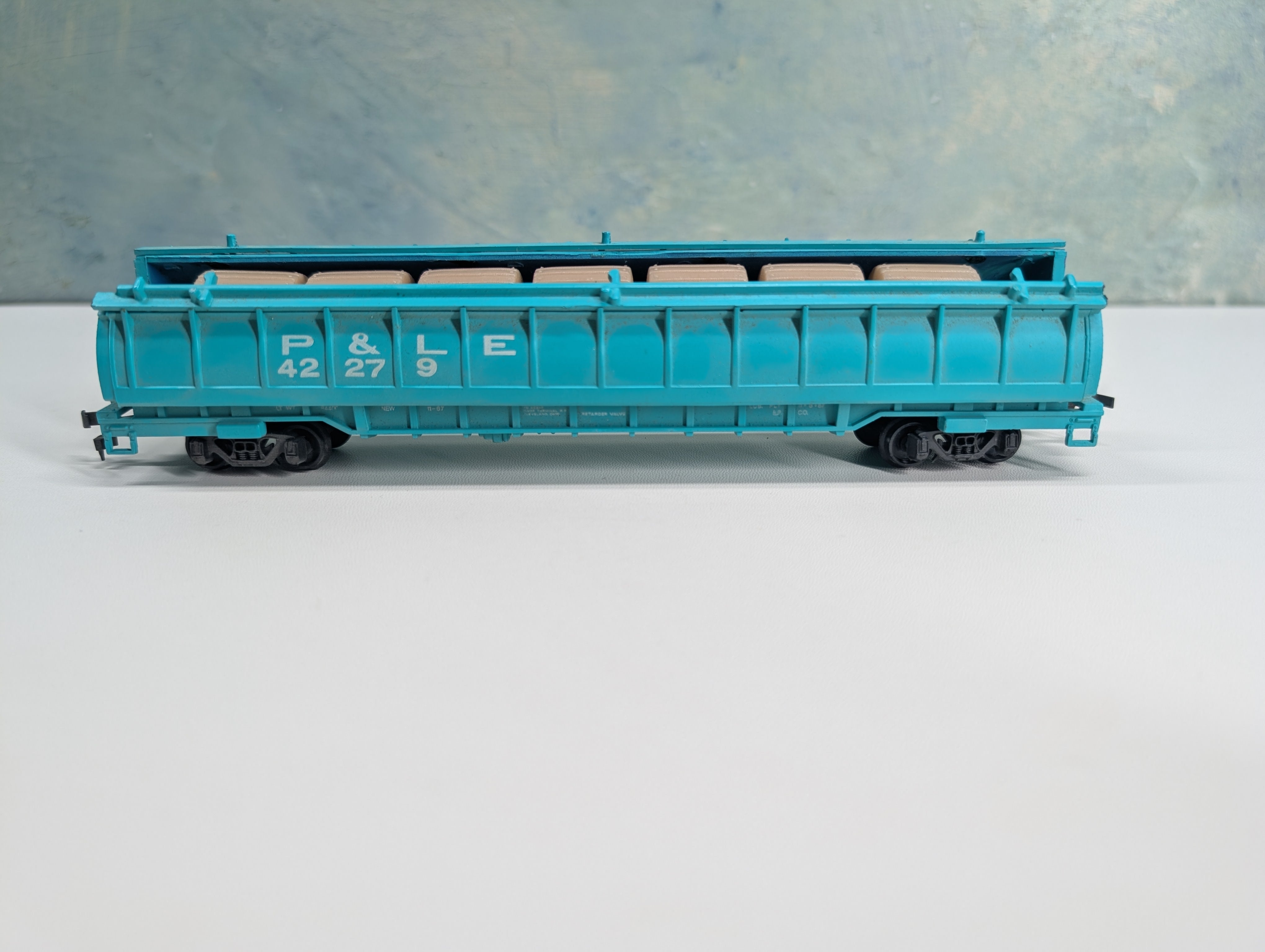 USED Lionel HO Scale Coil Carrier Car Pittsburgh & Lake Erie Railroad P&LE #42279