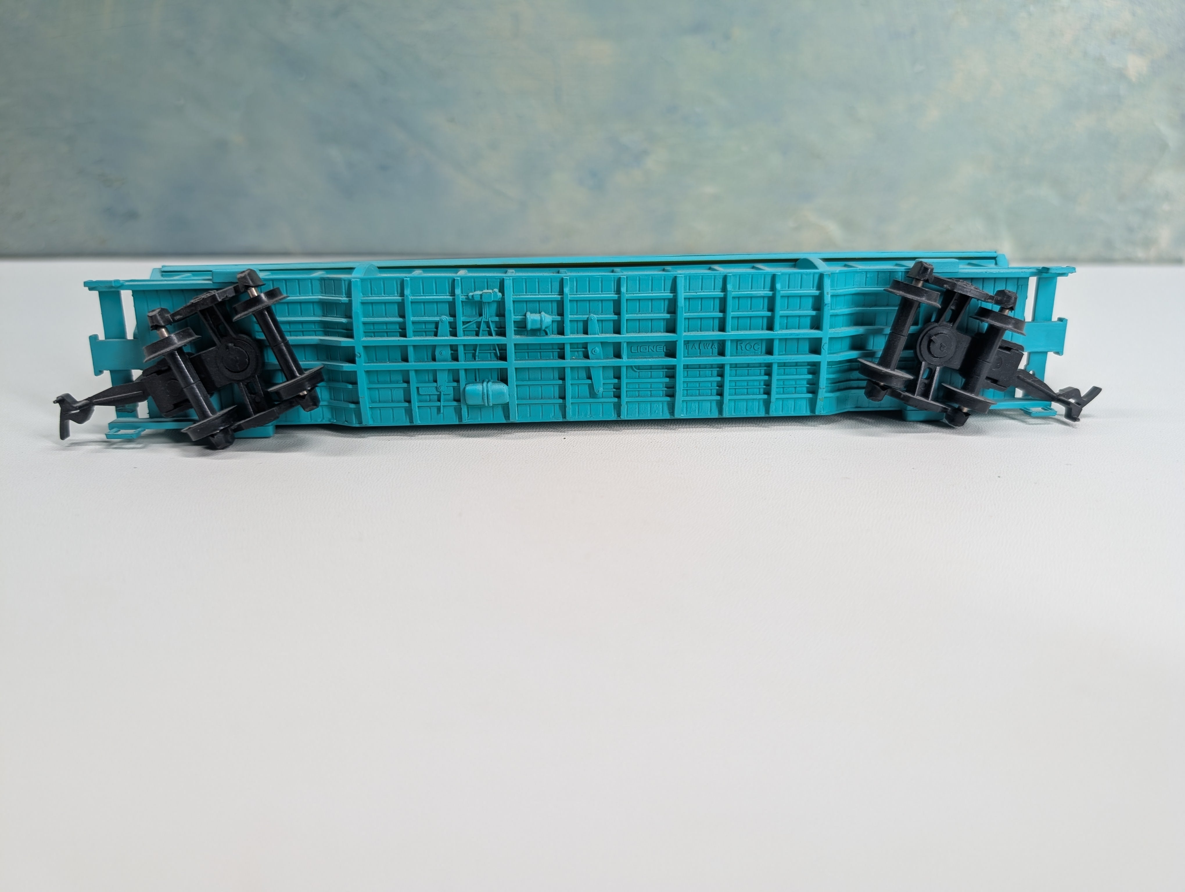 USED Lionel HO Scale Coil Carrier Car Pittsburgh & Lake Erie Railroad P&LE #42279