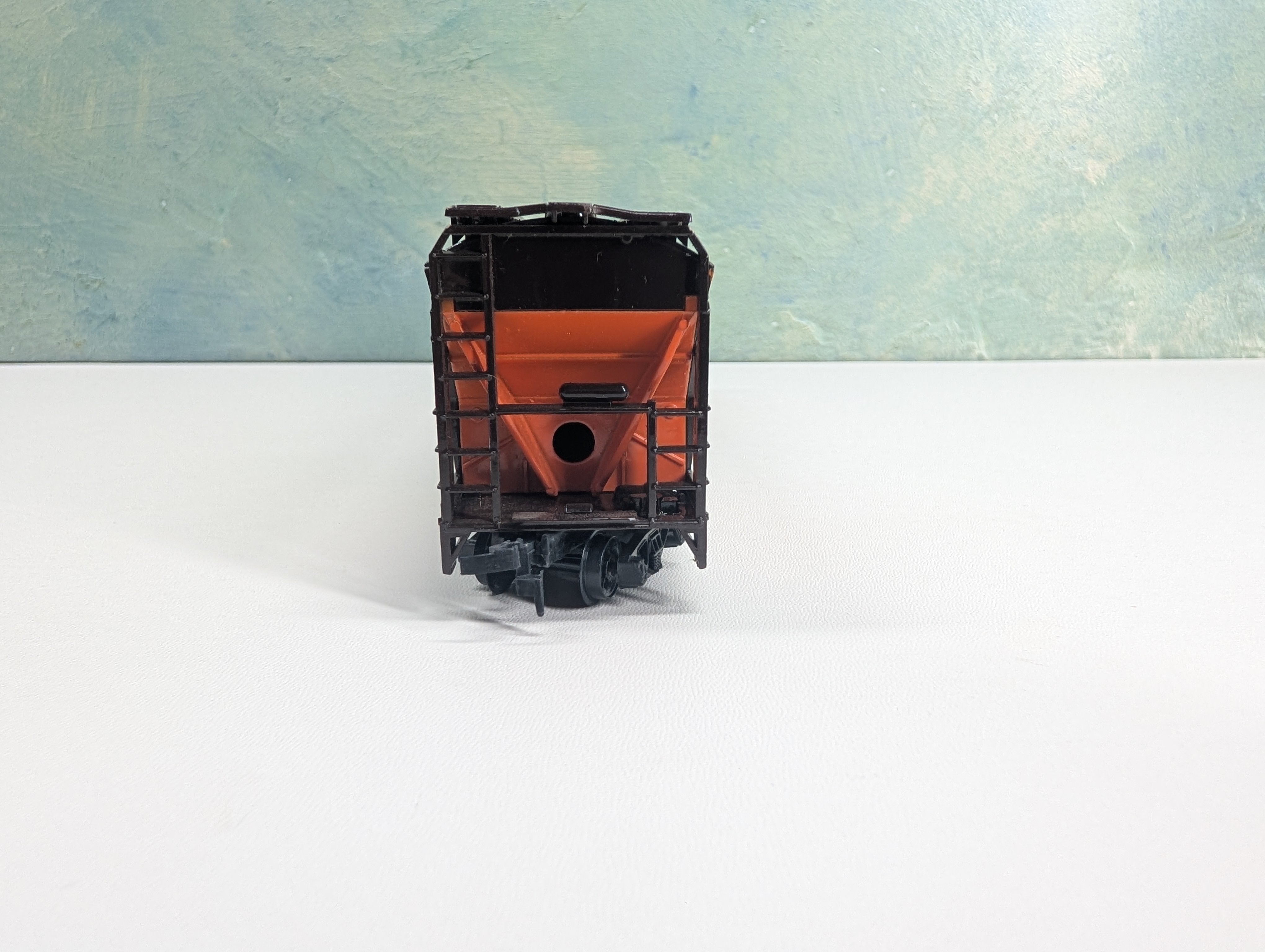 USED Tyco HO Scale 4 Bay ACF Center Flow Covered Hopper Instant Sanka Coffee ACFX #324561