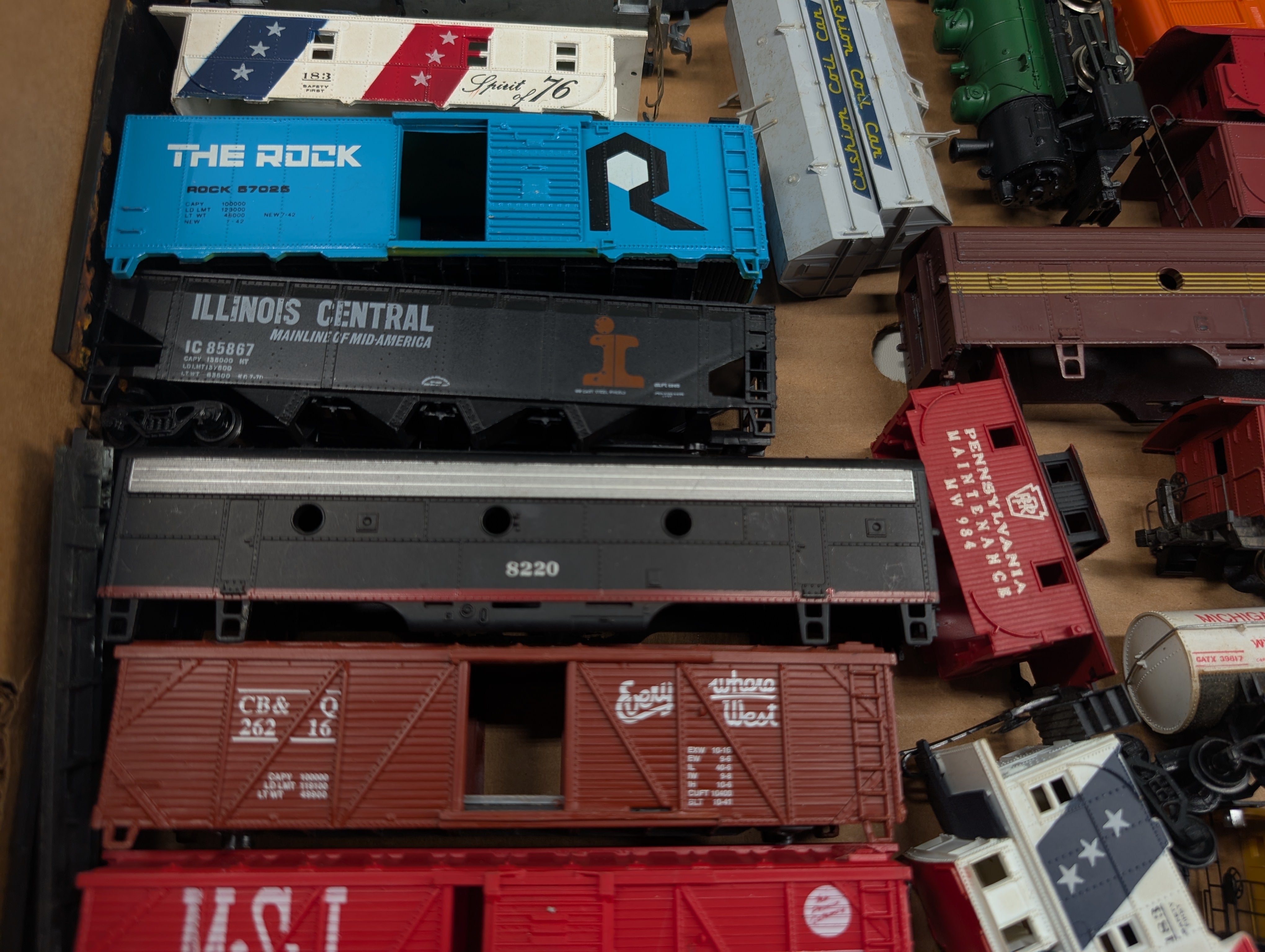 USED HO Scale Lot of Parts/Repairs Steam Locomotive, Box Cars, Crane +more