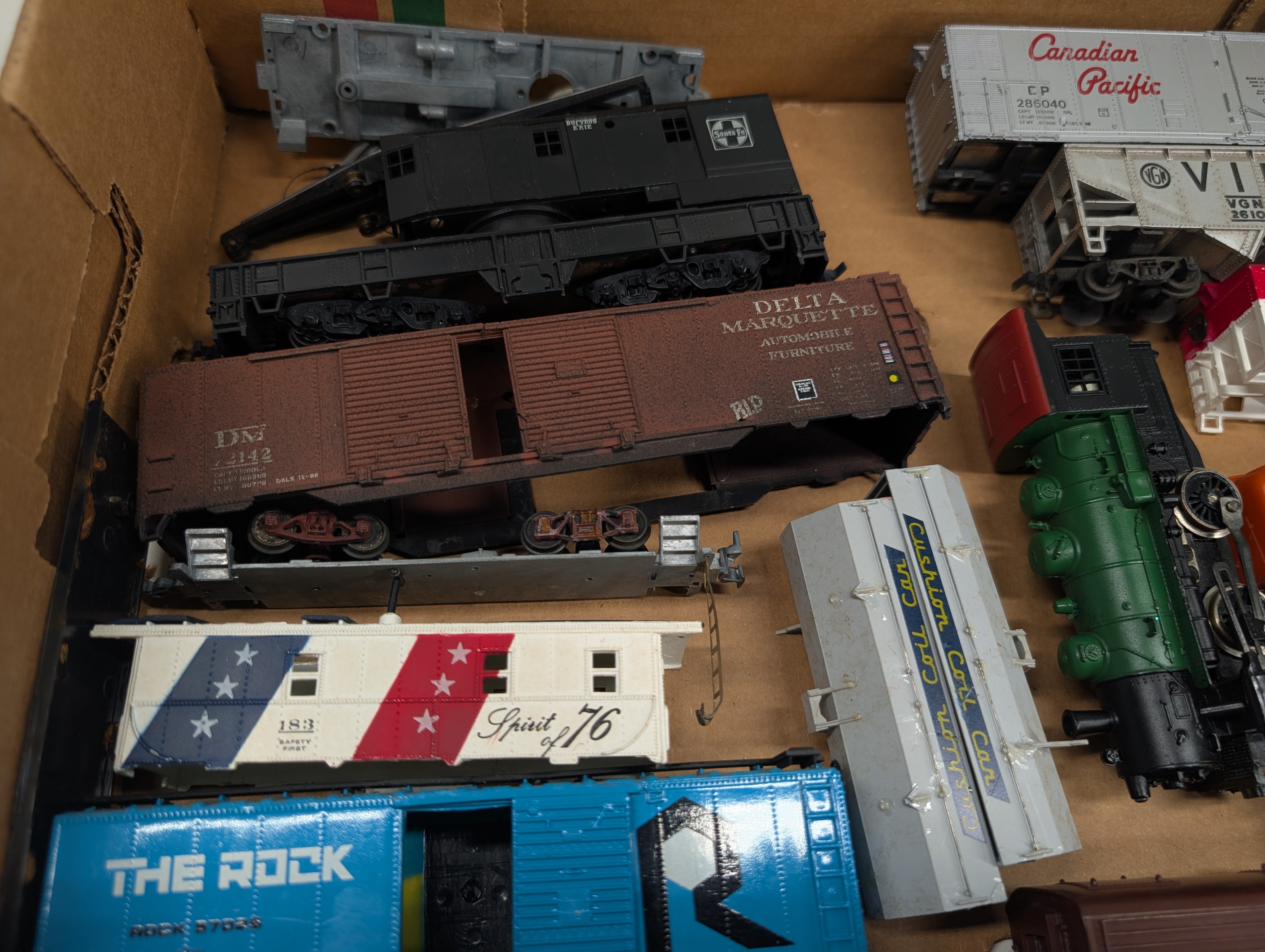 USED HO Scale Lot of Parts/Repairs Steam Locomotive, Box Cars, Crane +more