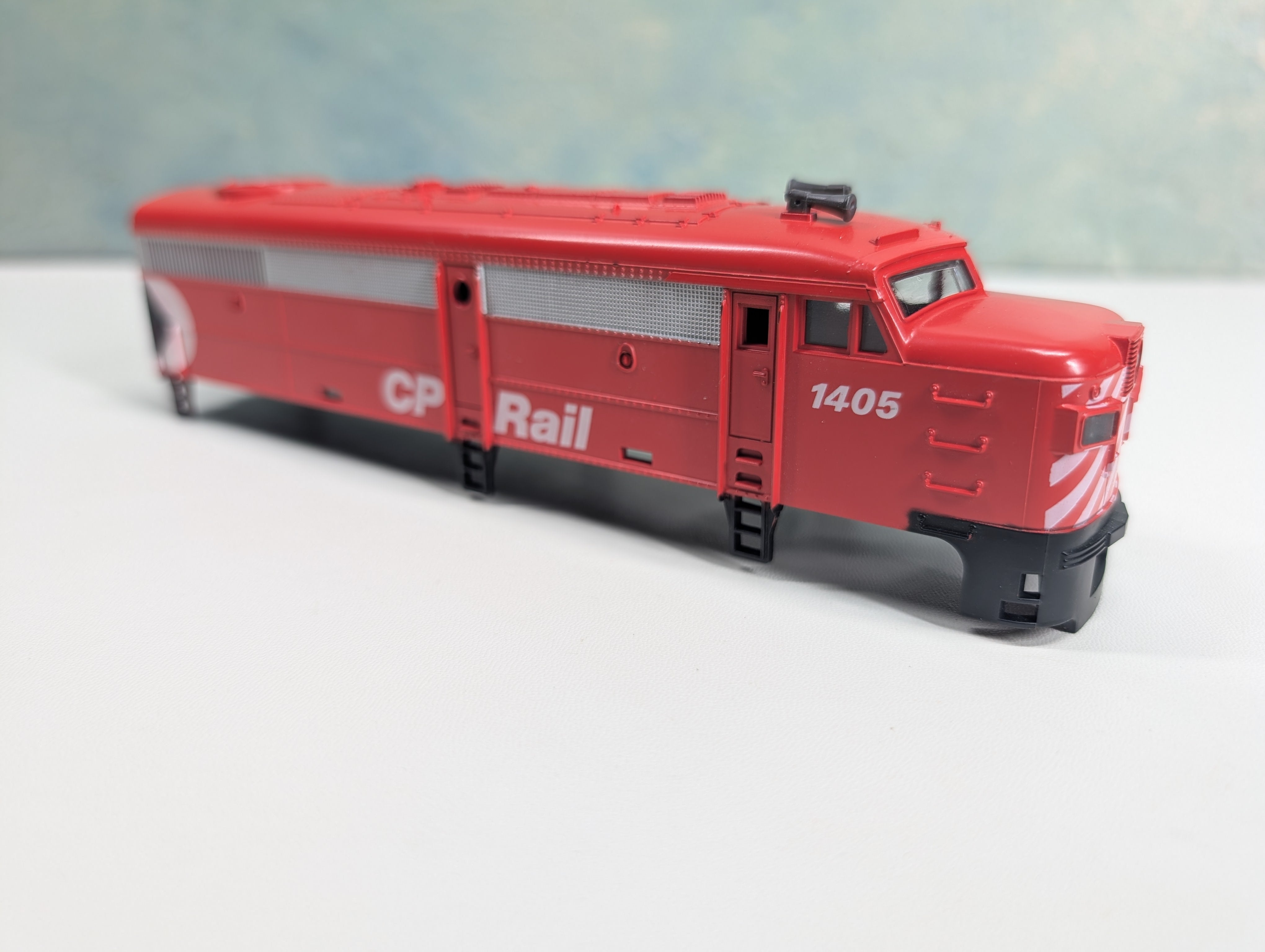 USED Model Power HO Scale E7A Diesel Locomotive Shell Only Canadian Pacific CP #1405