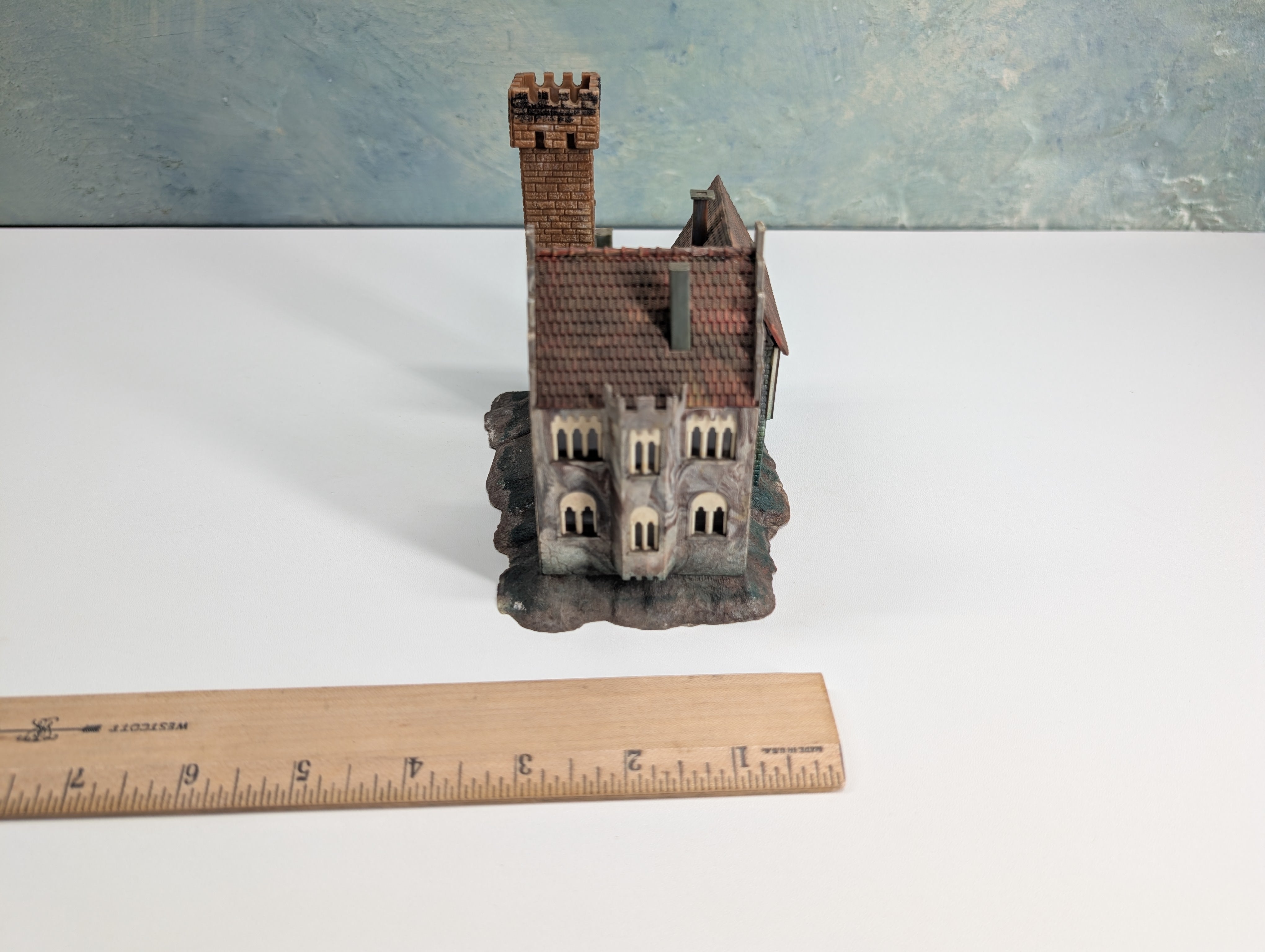 USED Faller 29201 N Scale Castle, German