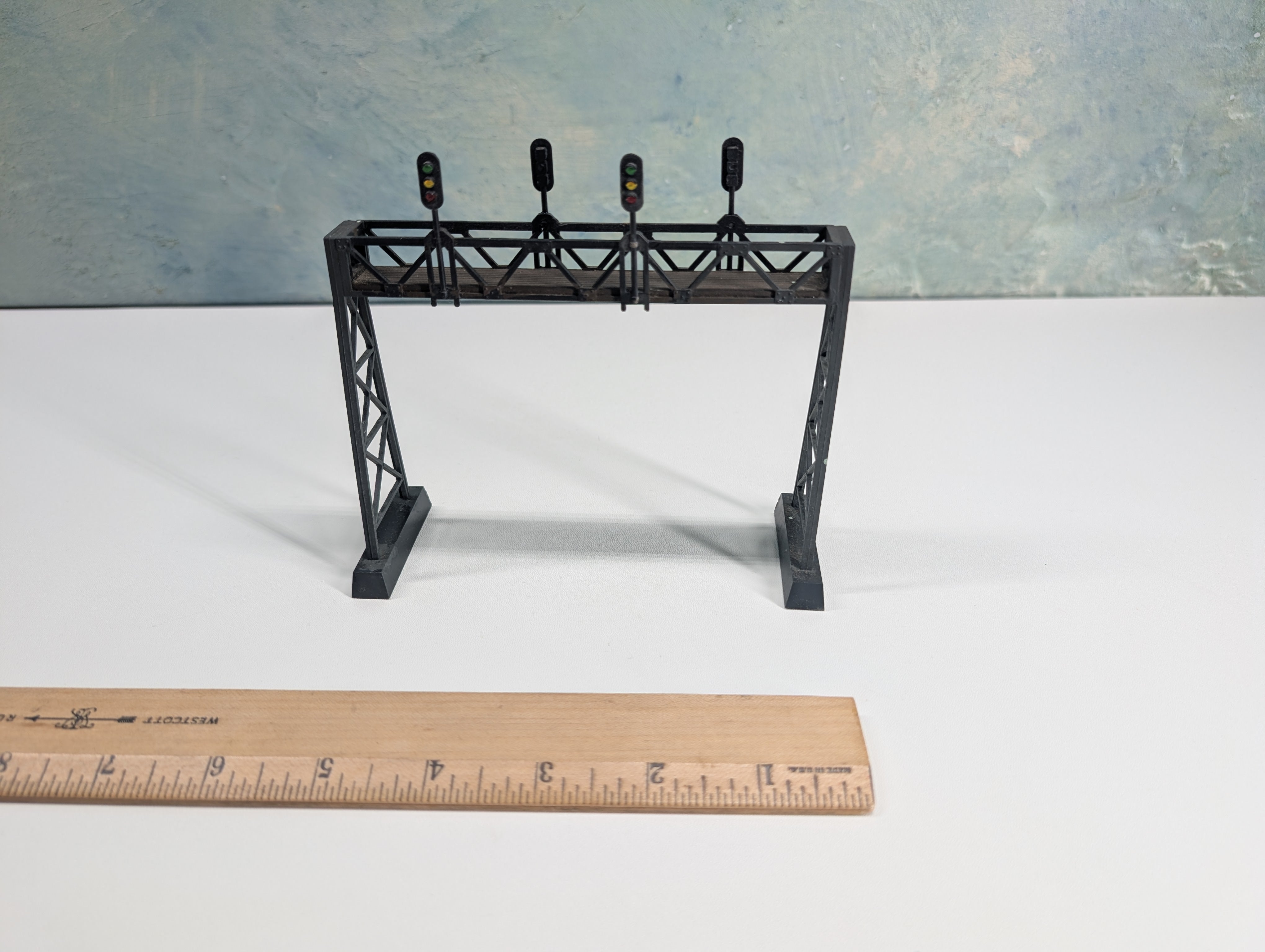 USED AHM 5613 HO Scale Signal Bridge