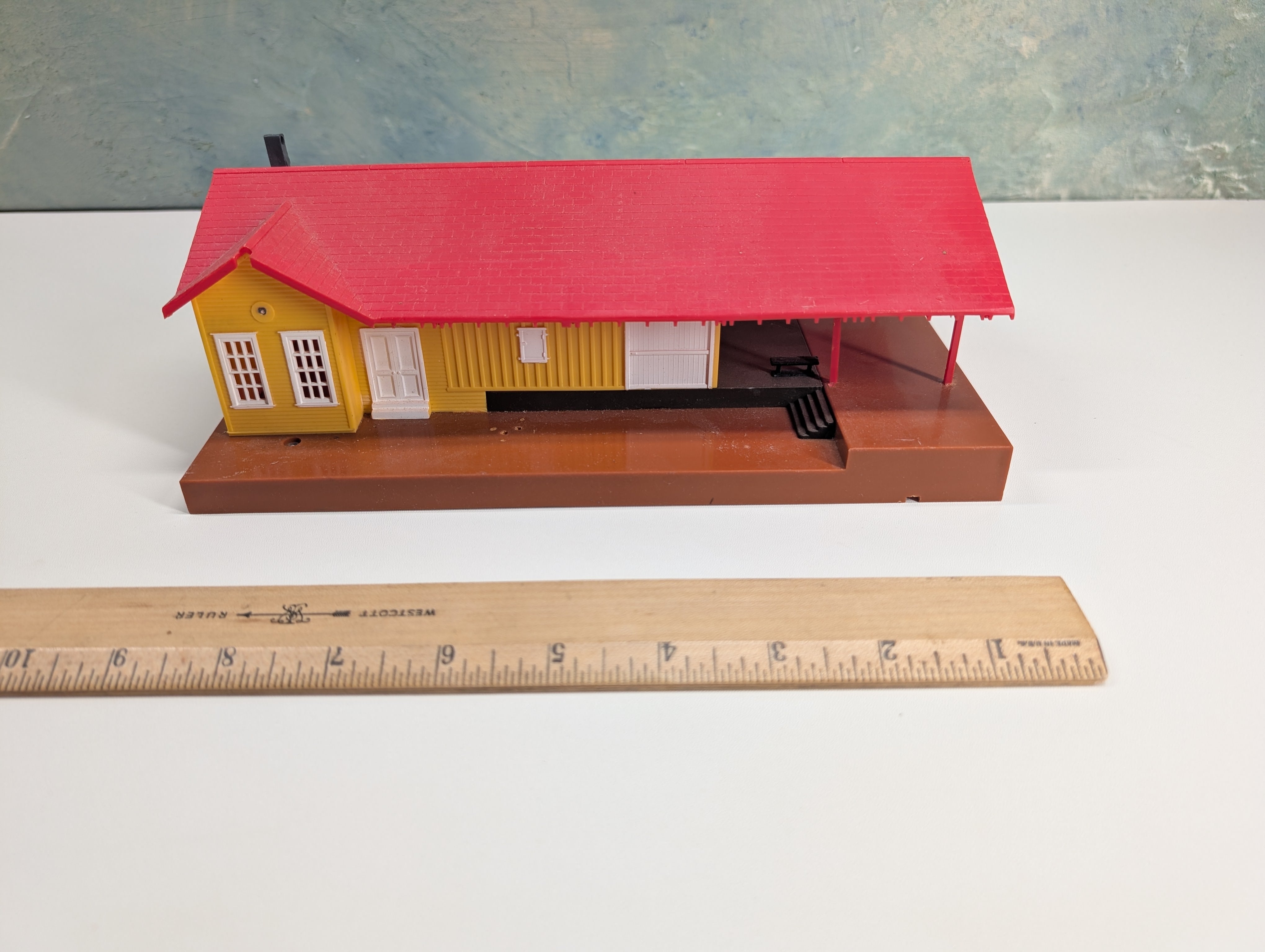 USED Bachmann HO Scale Grovemont Station