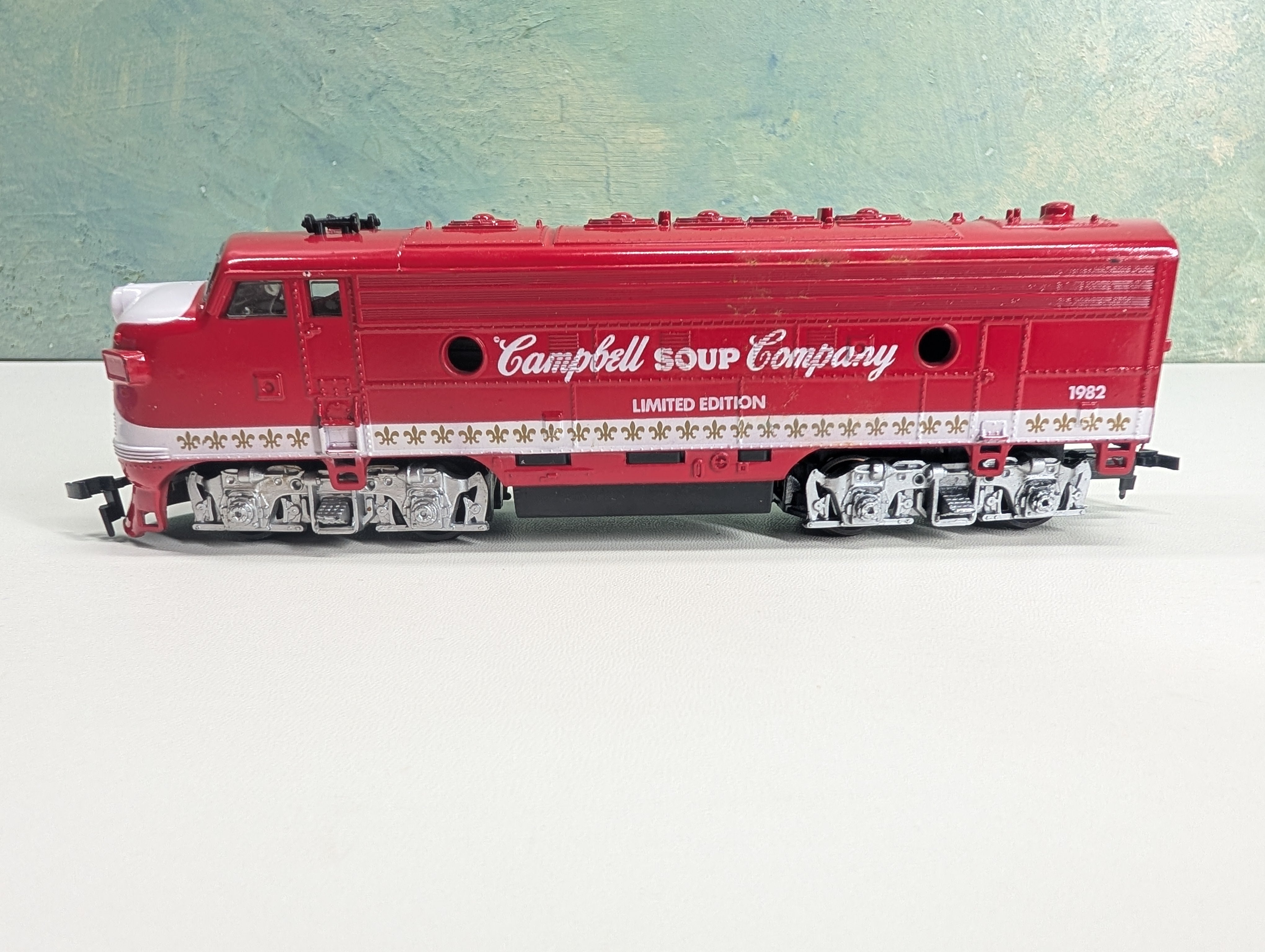 USED Life-Like HO Scale F-7A Diesel Locomotive Campbell's #1982 Tested! DC