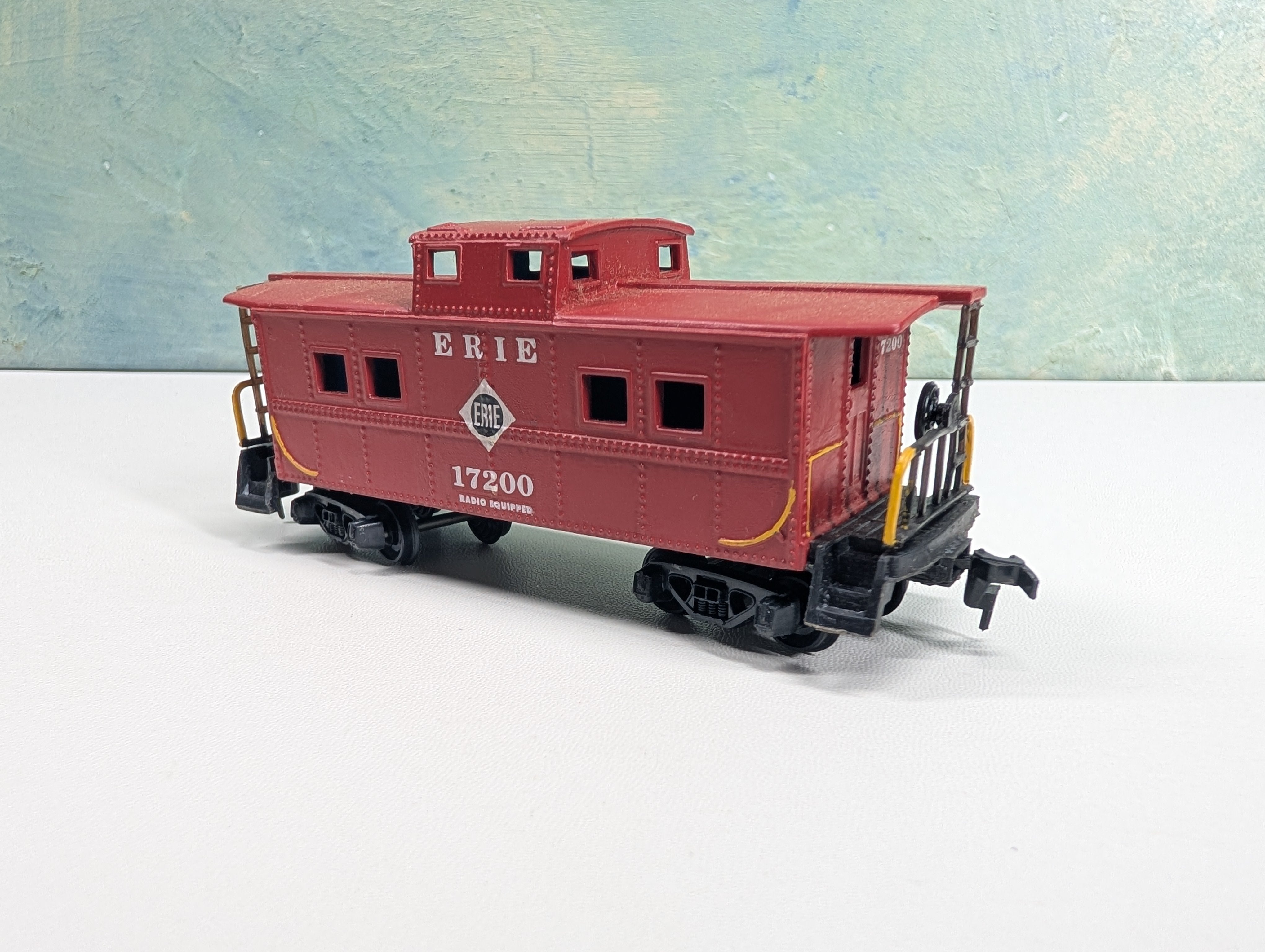 USED Varney HO Scale Caboose Erie #17200 Custom Decals