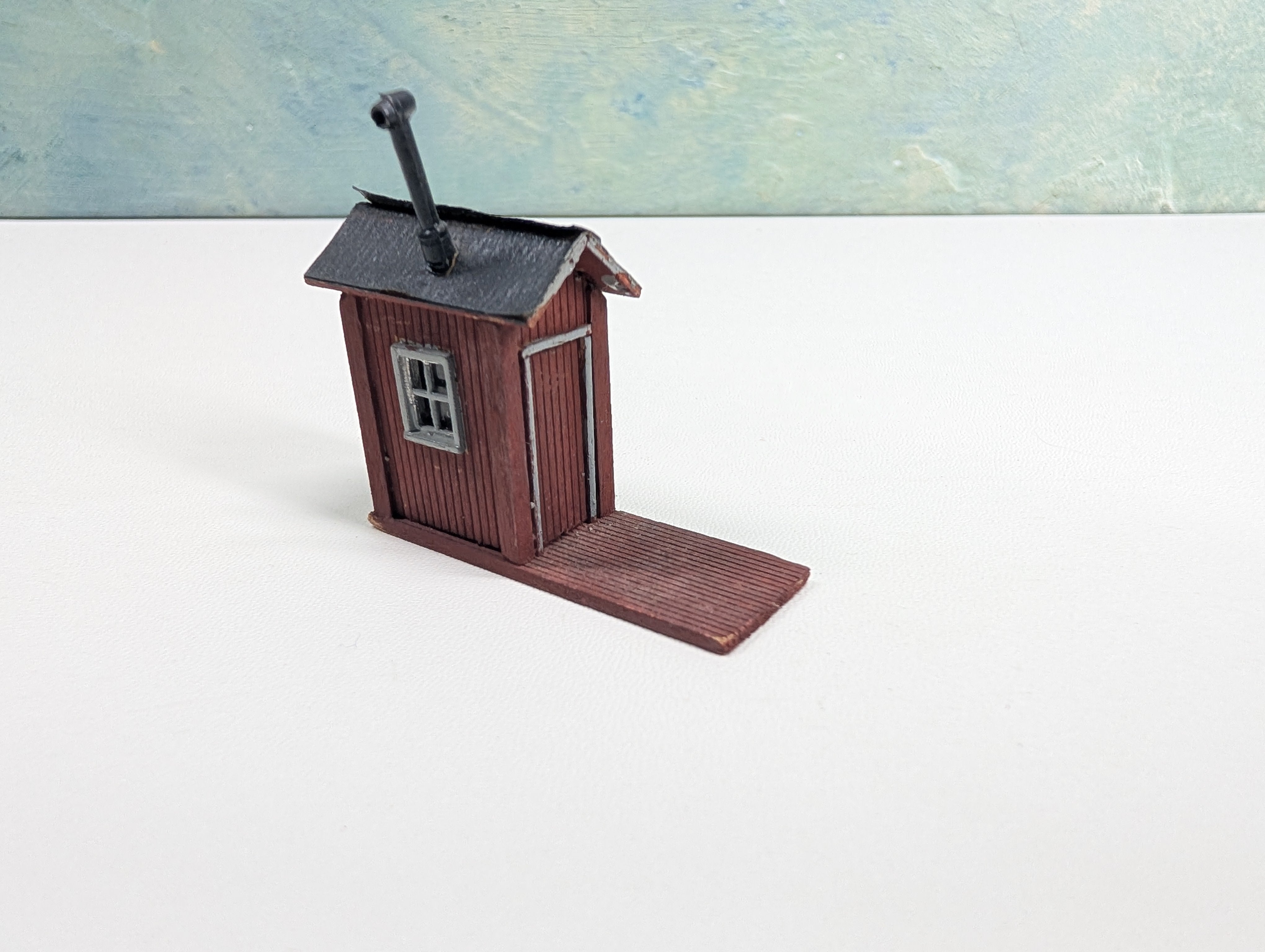 USED HO Scale Red Shack