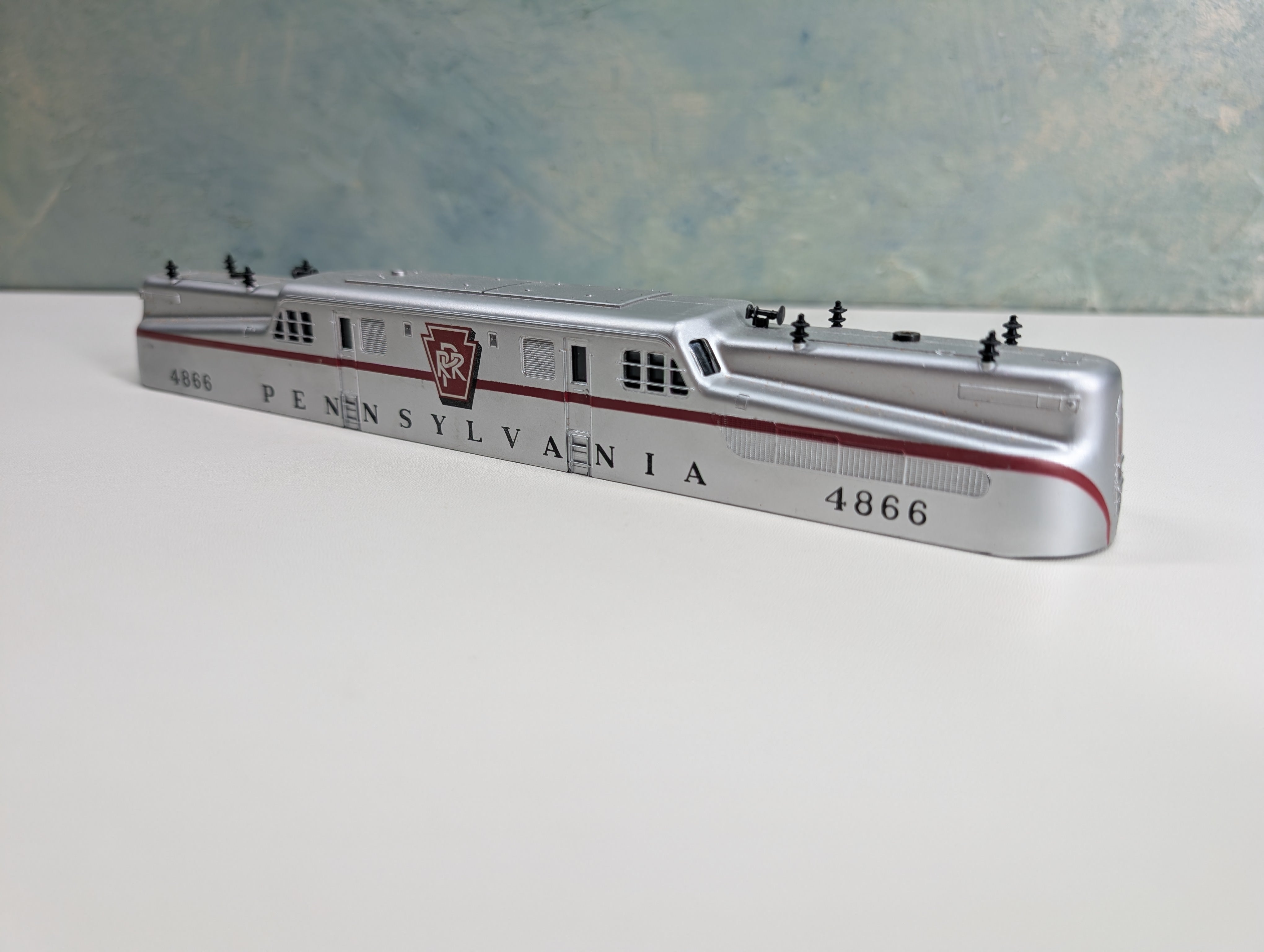 USED Rivarossi HO Scale GG-1 Shell Only Pennsylvania #4866