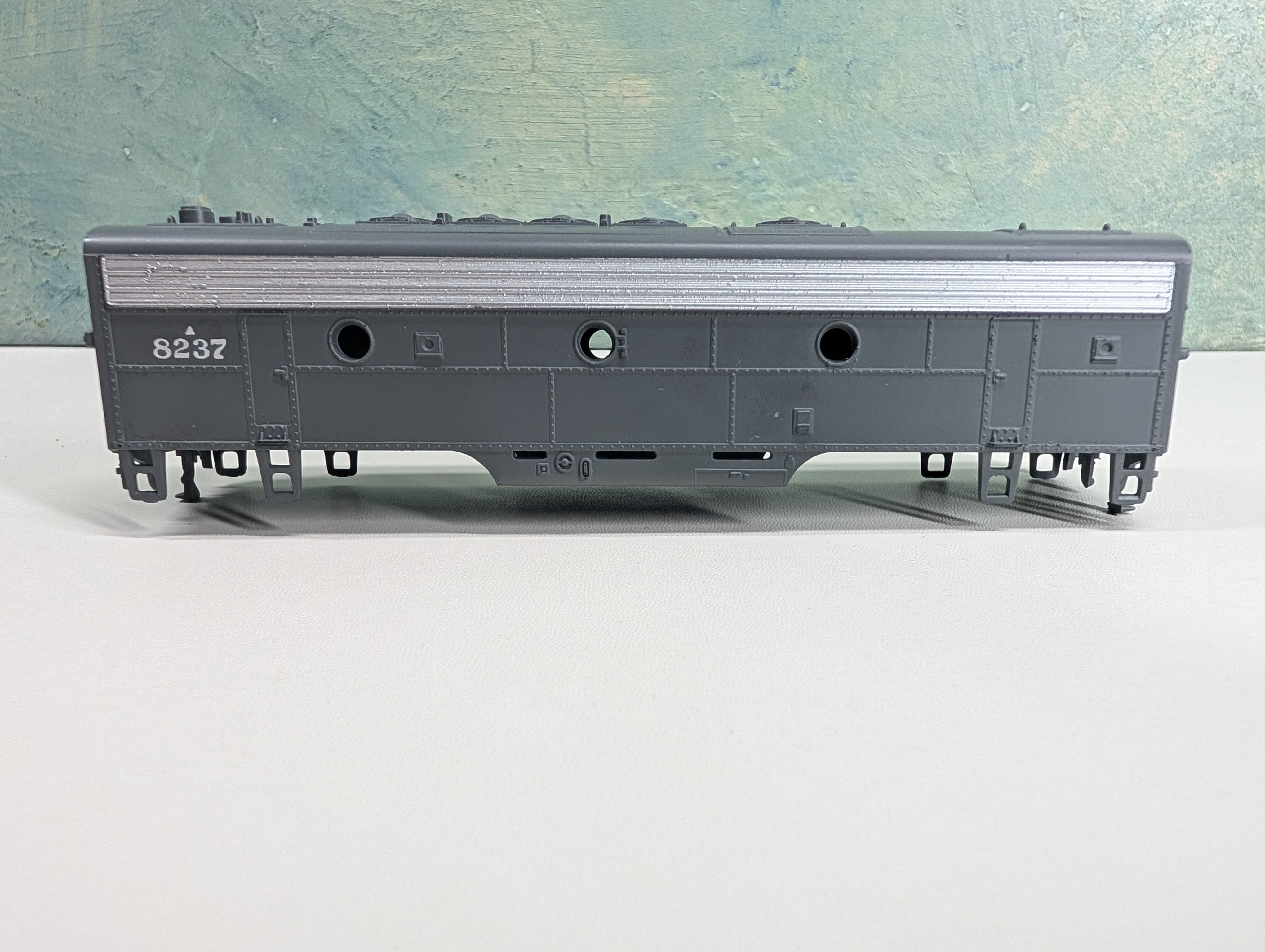 USED Athearn HO Scale F7B Diesel Locomotive Shell Only Southern Pacific SP #8237