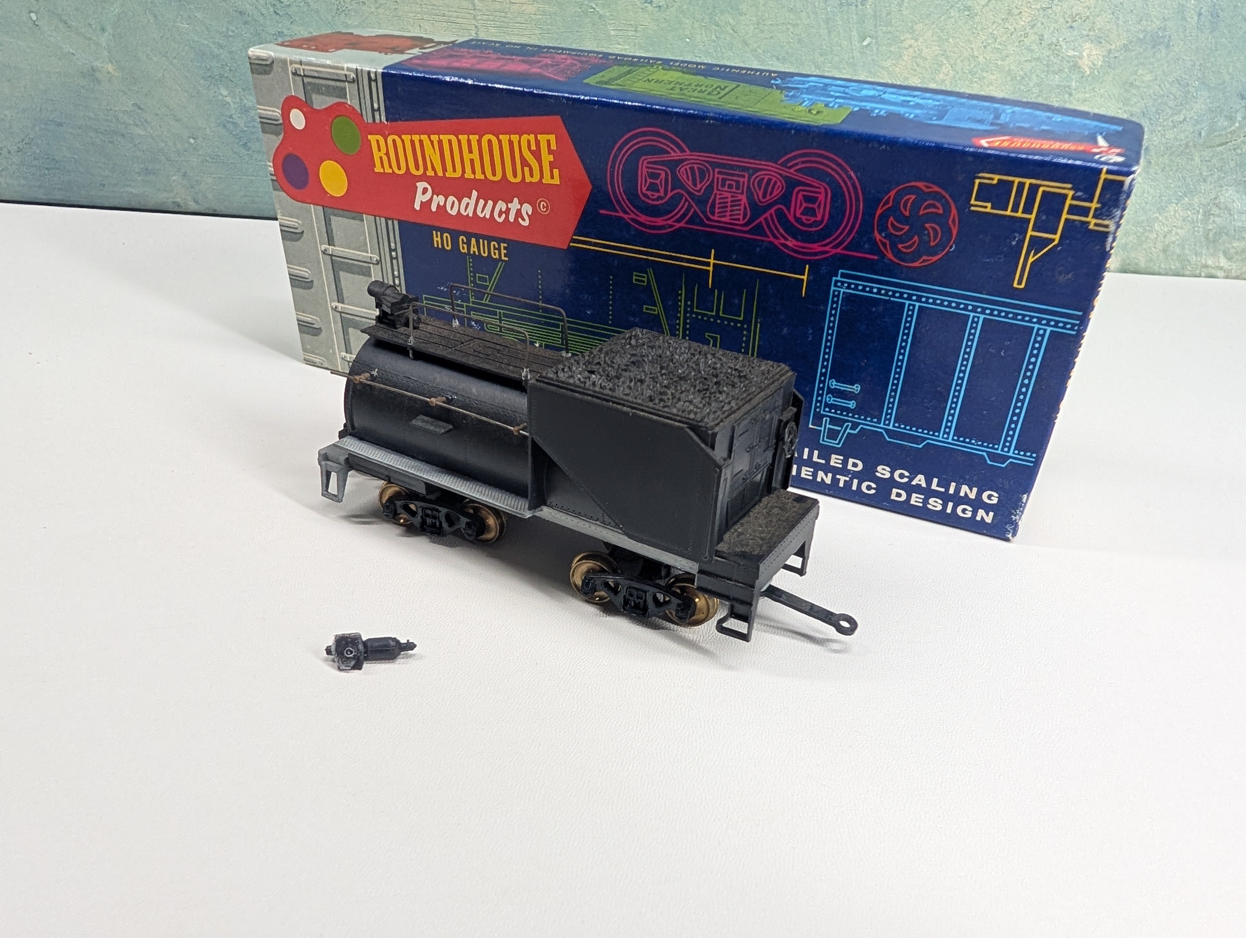 USED Roundhouse 403 HO Scale Short Vanderbilt Steam Locomotive Tender