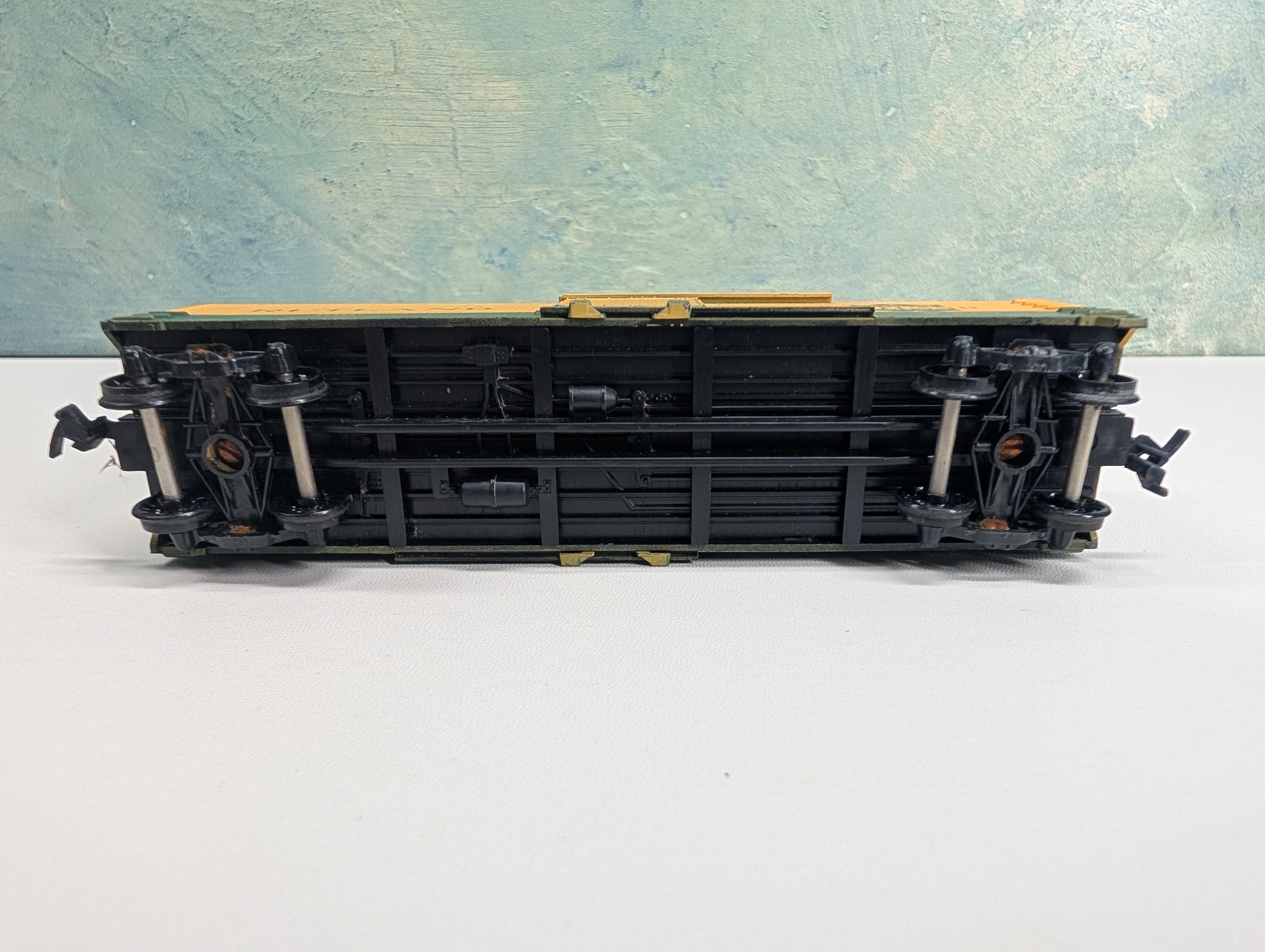 USED TRAIN MINIATURE HO Scale Wooden Box Car Rutland #100
