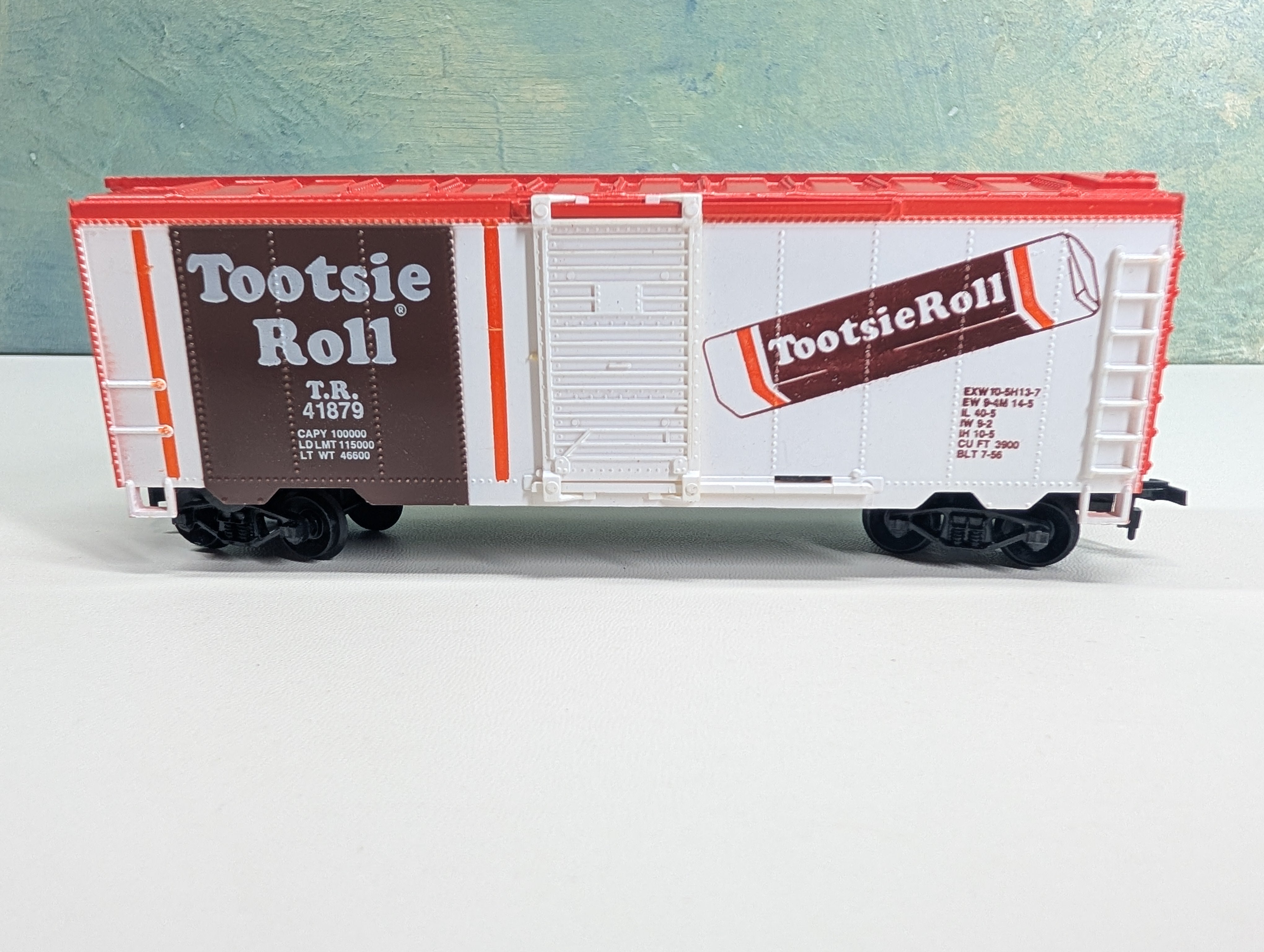USED Life-Like HO Scale 40' Billboard Box Car Tootsie Roll TR #41879