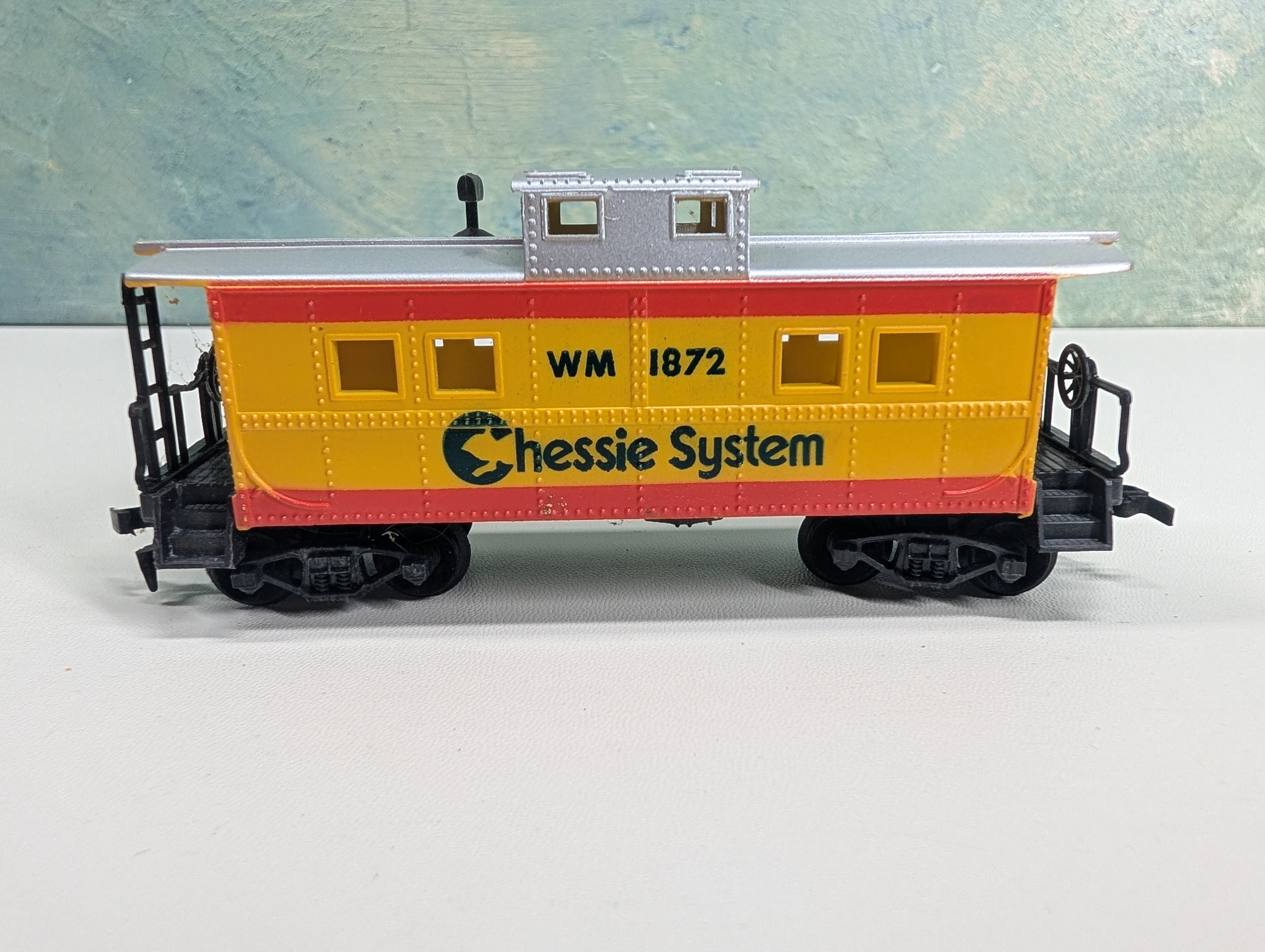 USED Life-Like HO Scale Caboose Chessie System WM #1872