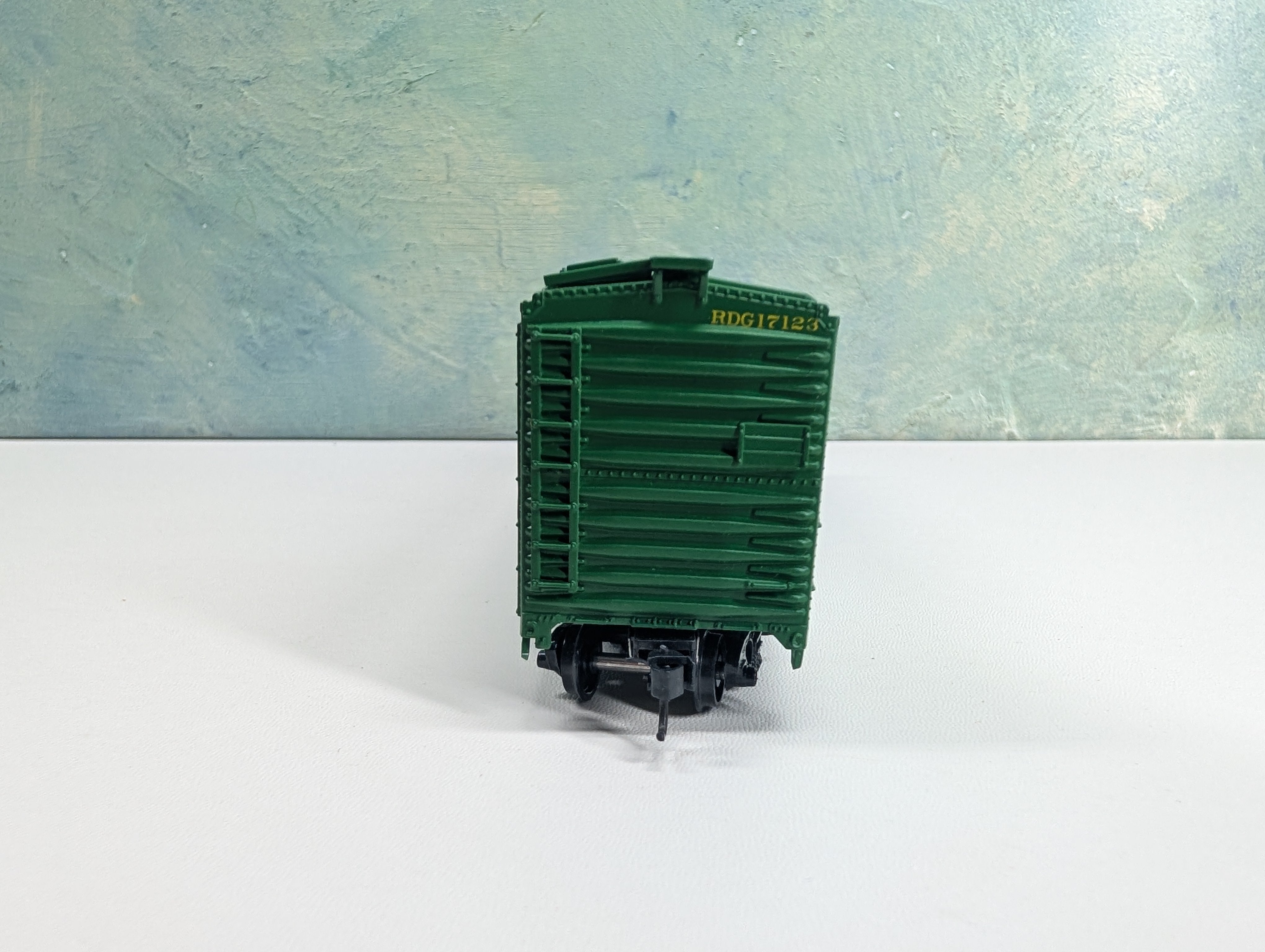 USED Athearn HO Scale 50' Box Car Reading RDG #17123
