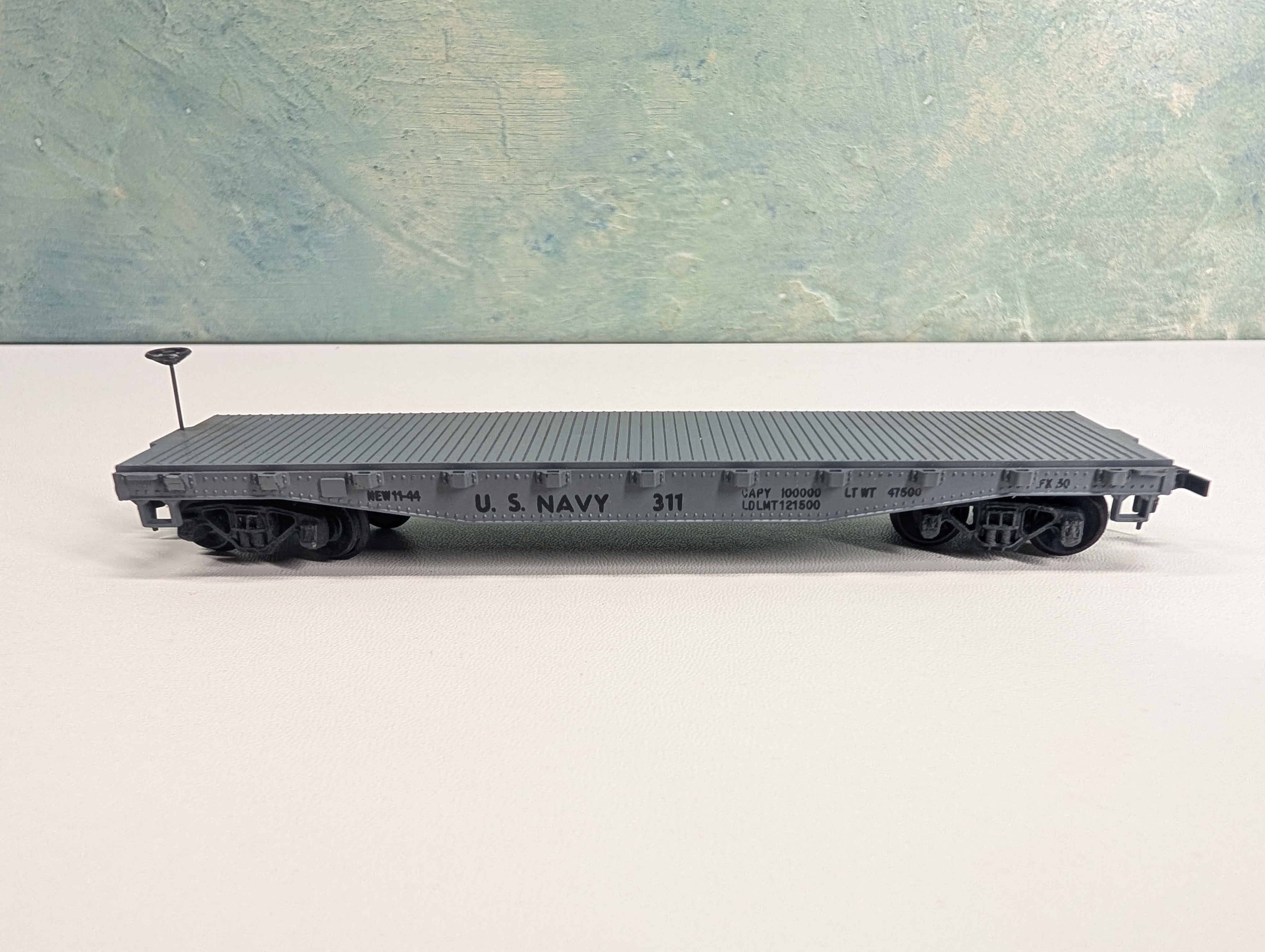 USED Mantua HO Scale 41' Flat Car w/ Brake Wheel! US Navy #311