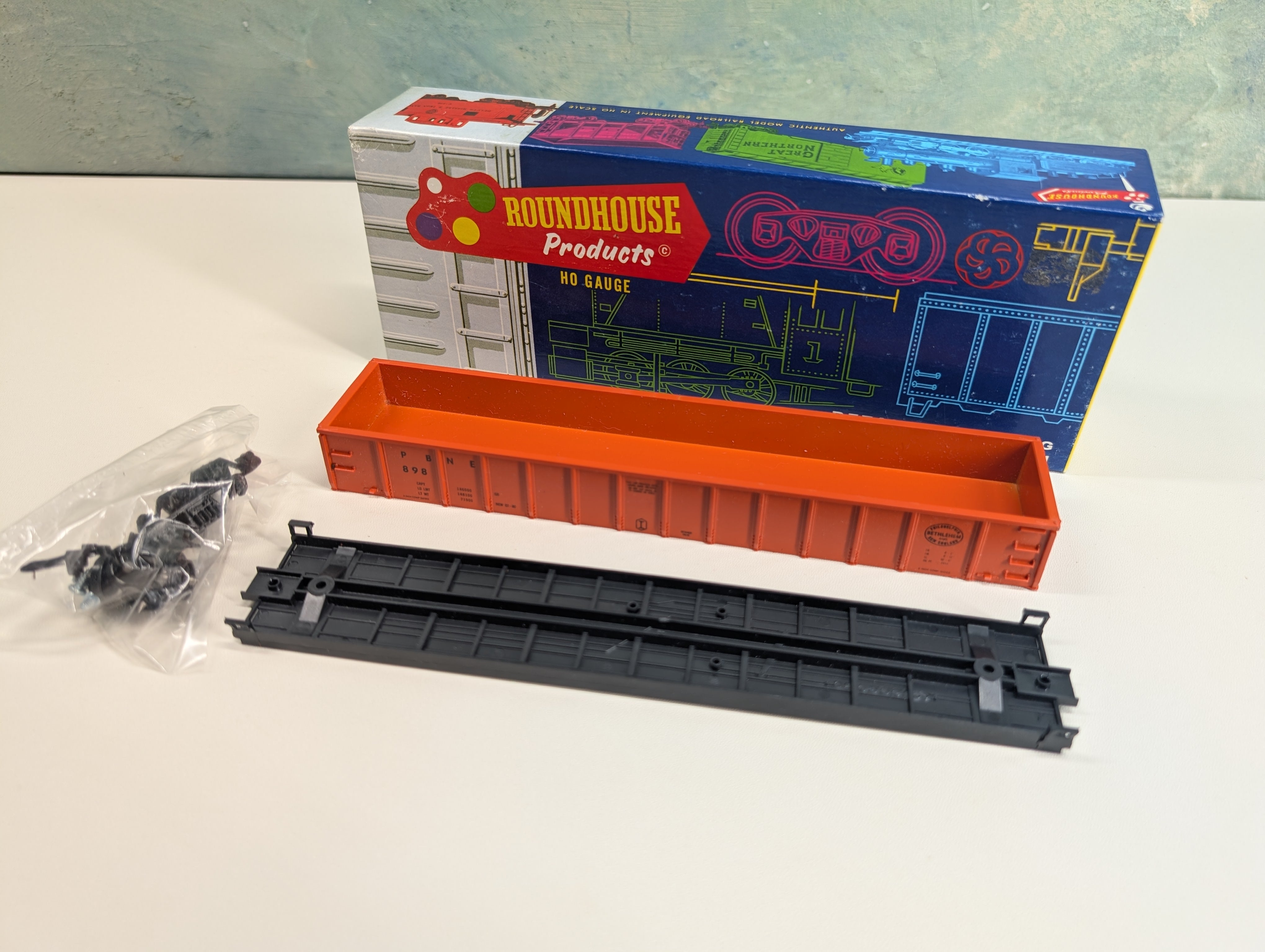 USED Roundhouse HO Scale 50' Gondola Philadelphia, Bethlehem & New England PBNE #898 KIT