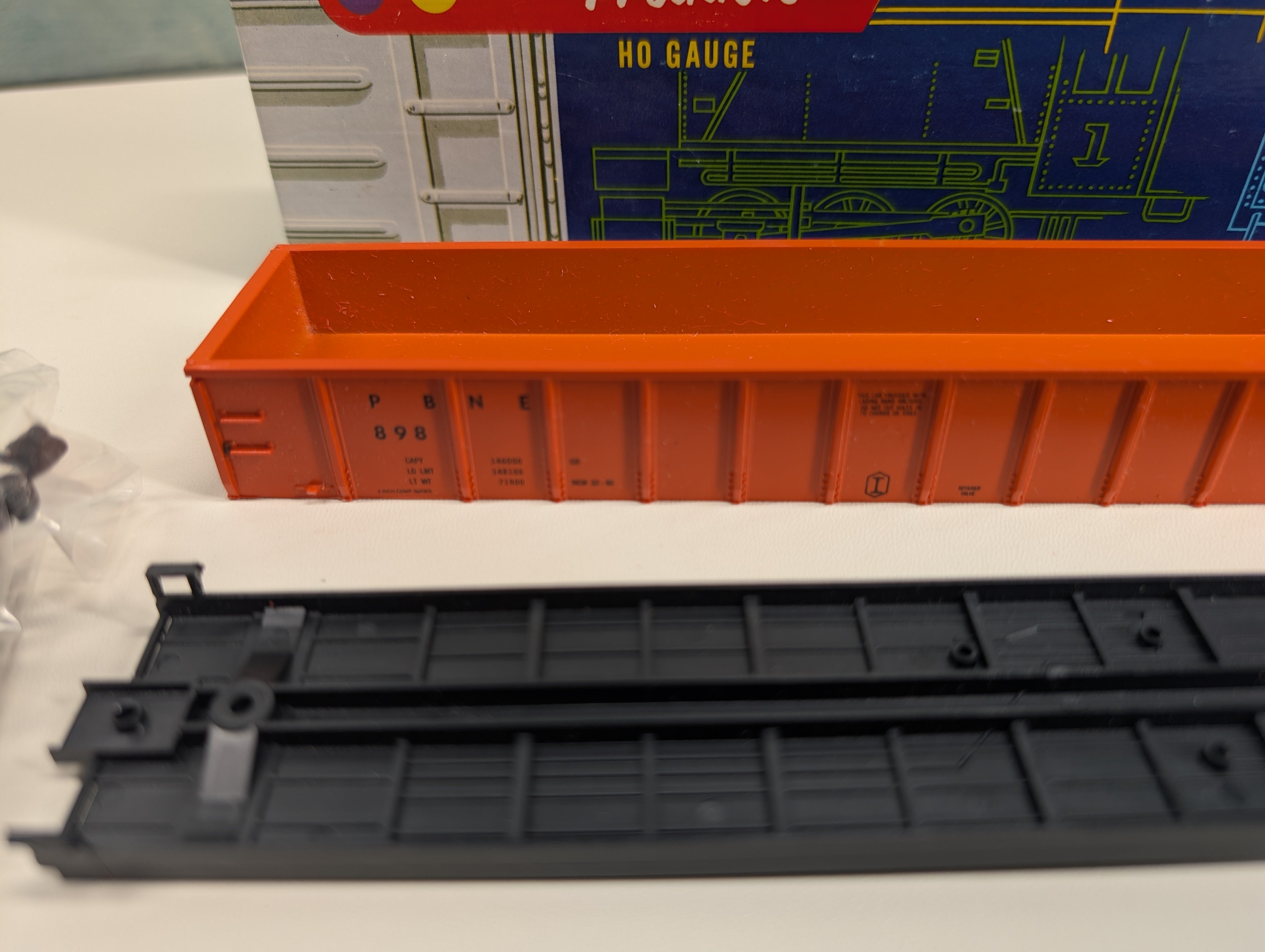 USED Roundhouse HO Scale 50' Gondola Philadelphia, Bethlehem & New England PBNE #898 KIT