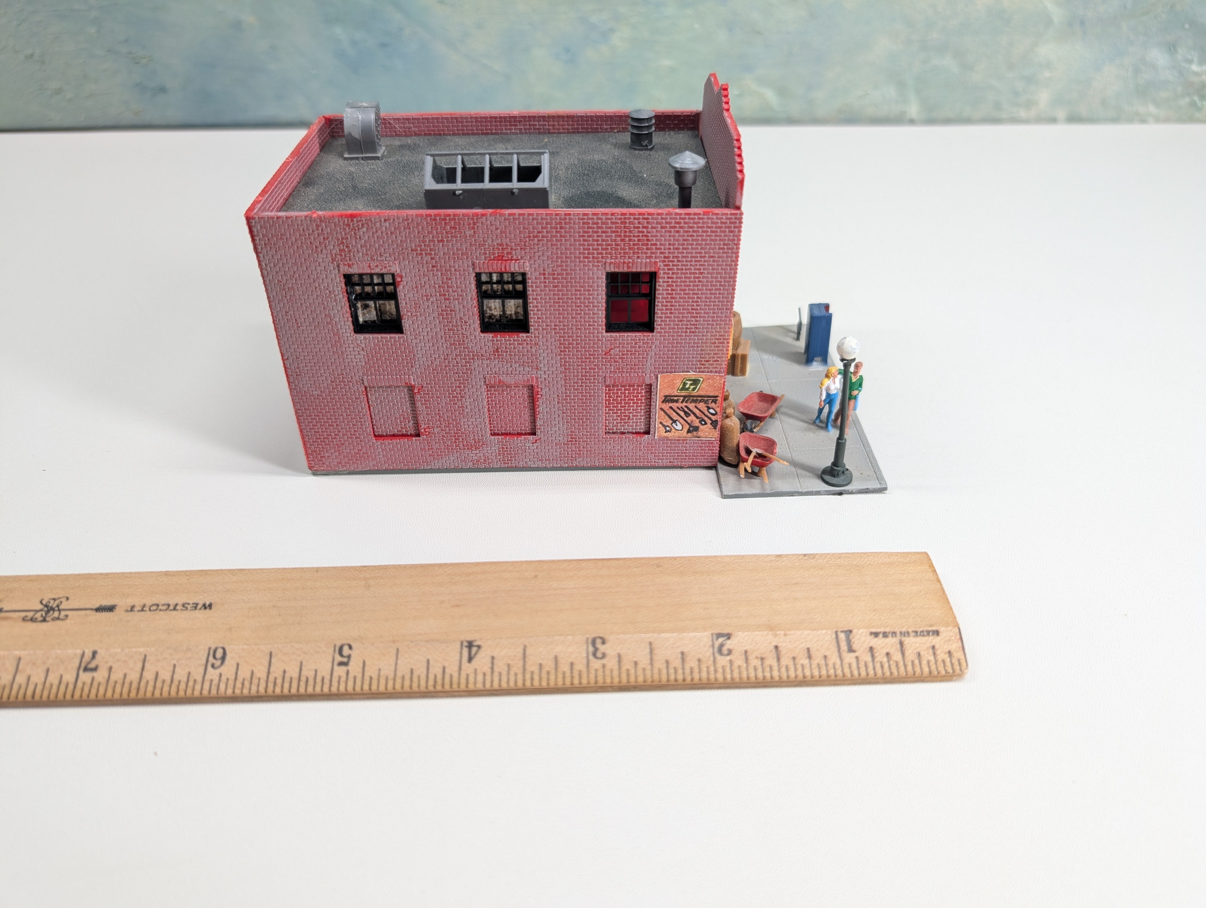 USED HO Scale General Store, Ritter Finance, Brick Store w/ Extra Details Added