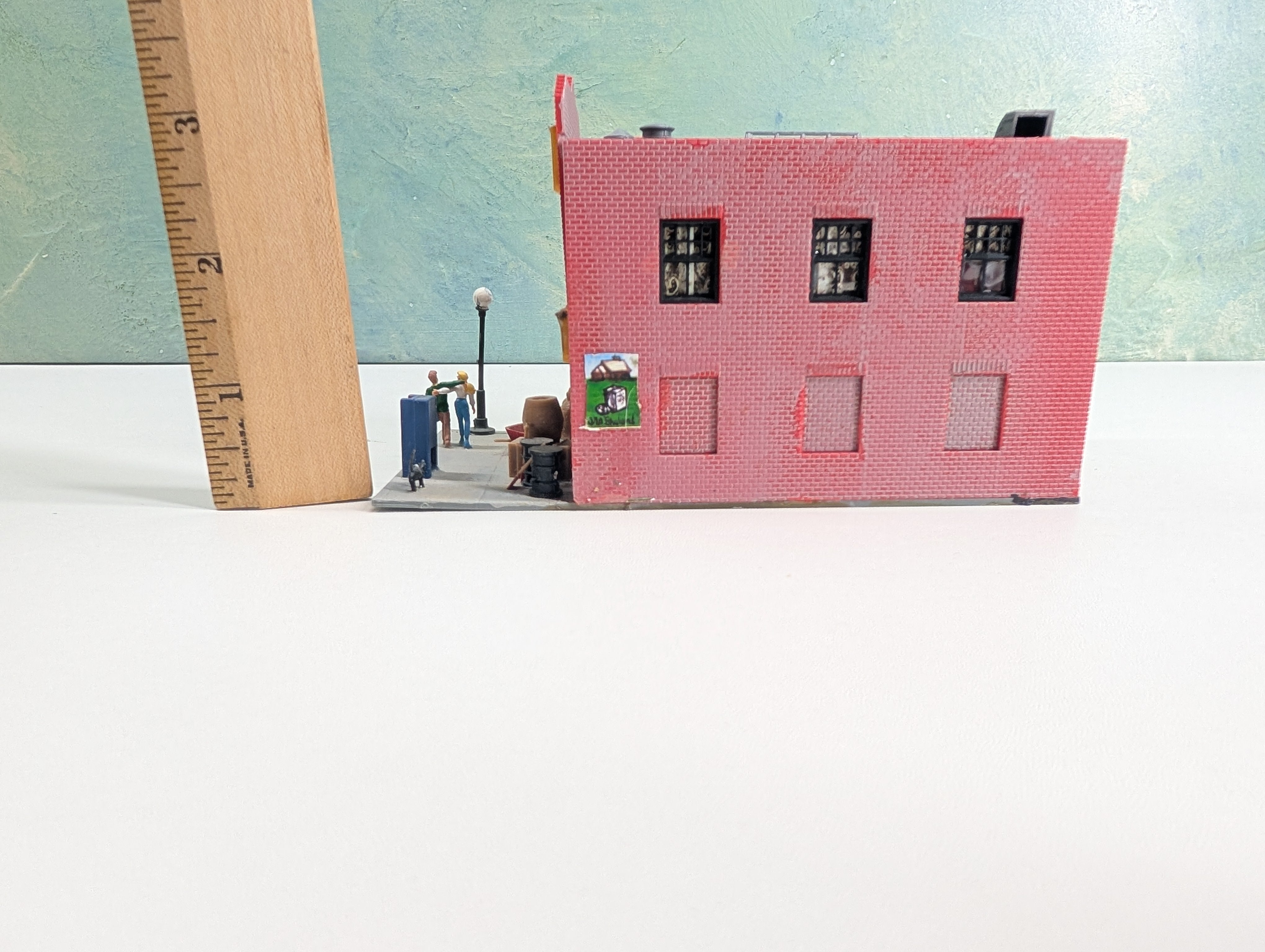 USED HO Scale General Store, Ritter Finance, Brick Store w/ Extra Details Added