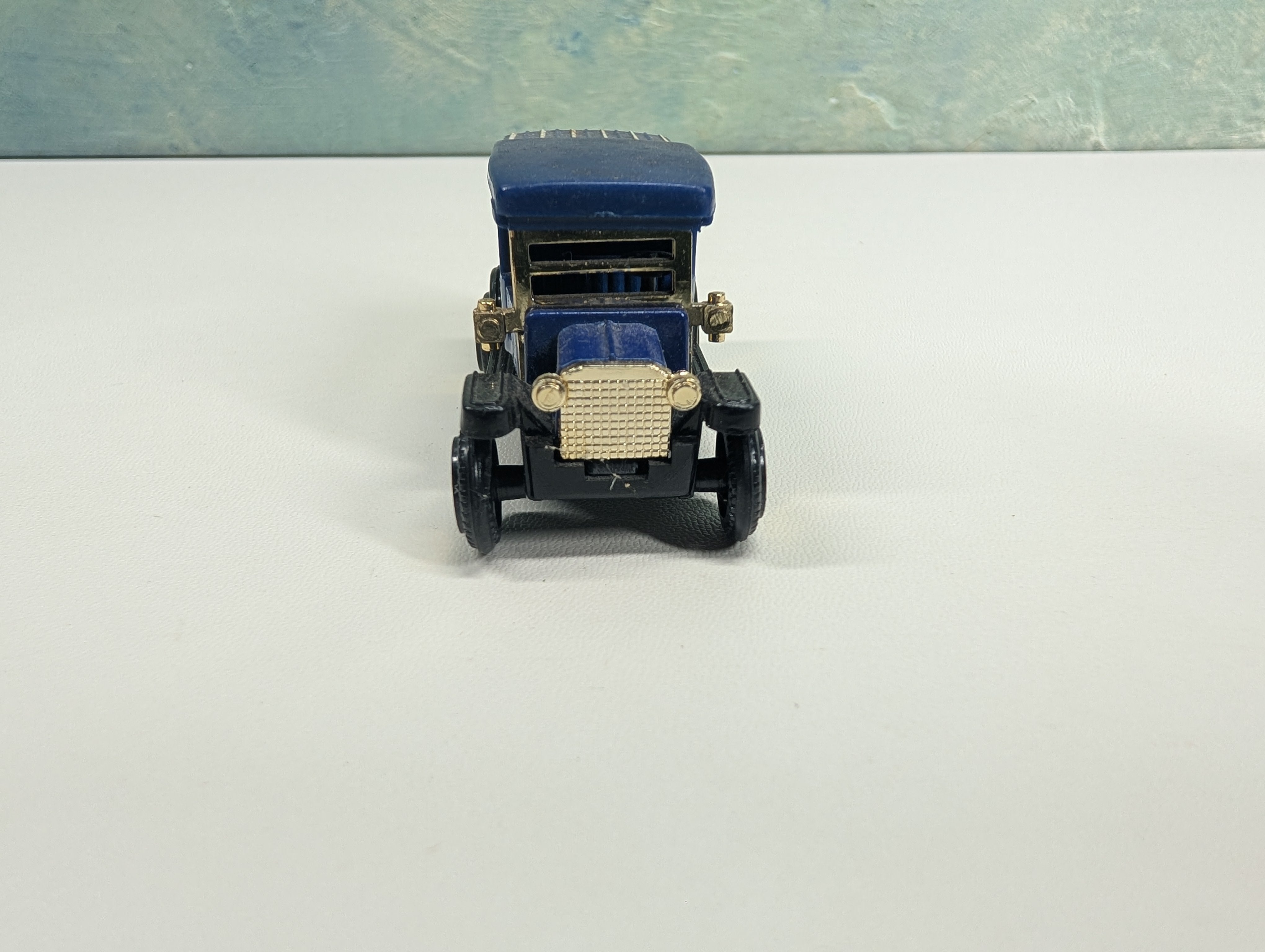 USED High Speed #607-612 HO Scale Blue Milk Land Dairy Box Truck