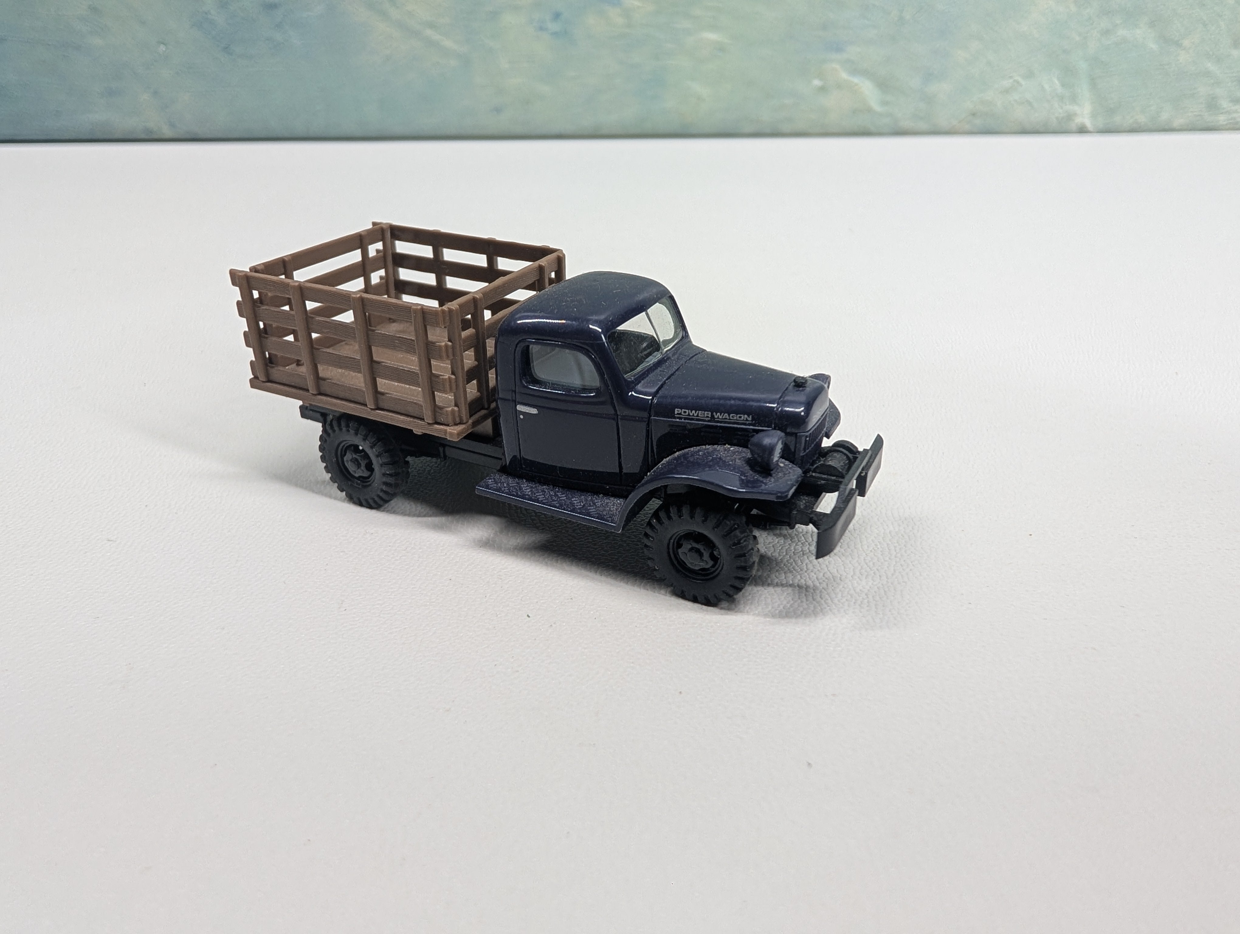 USED Busch HO Scale Dodge Stake Truck, Blue Cab, Brown Stakes
