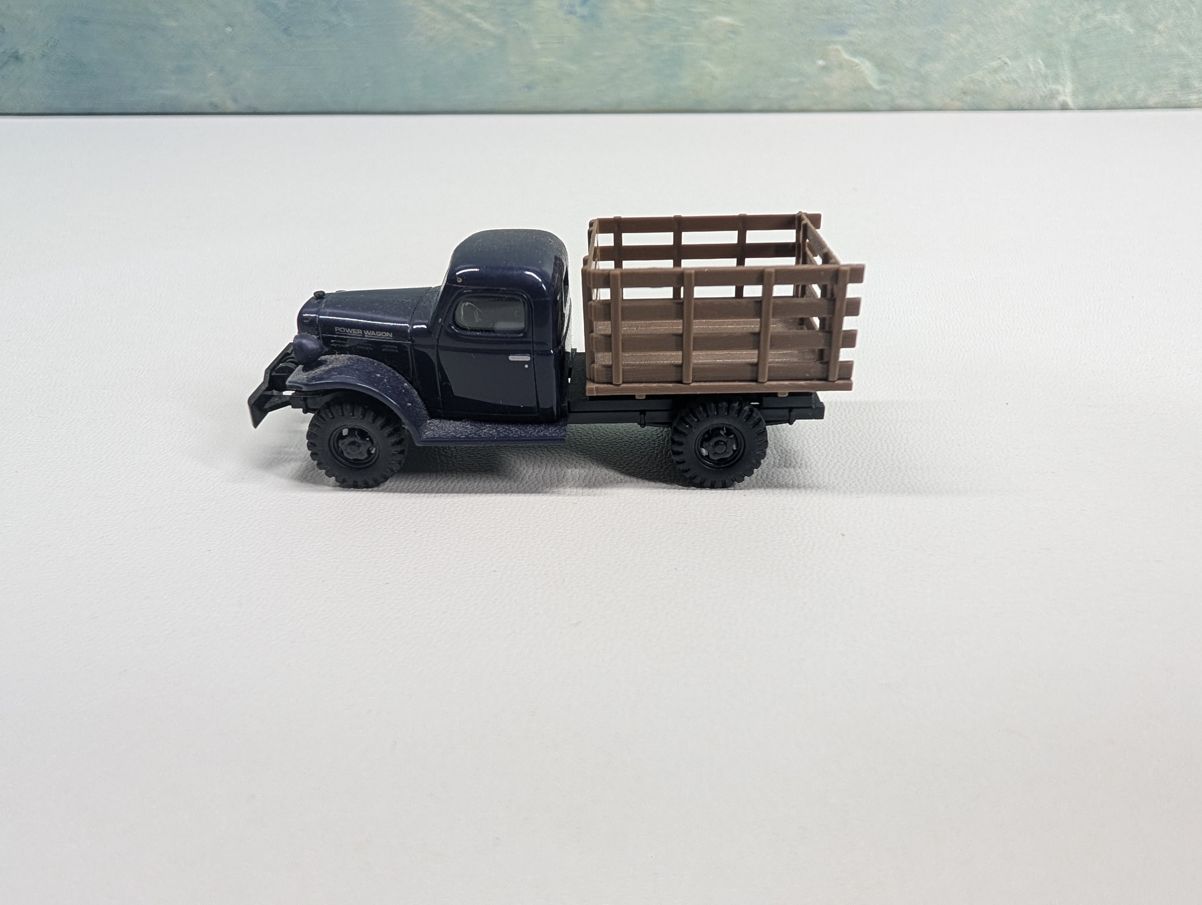 USED Busch HO Scale Dodge Stake Truck, Blue Cab, Brown Stakes