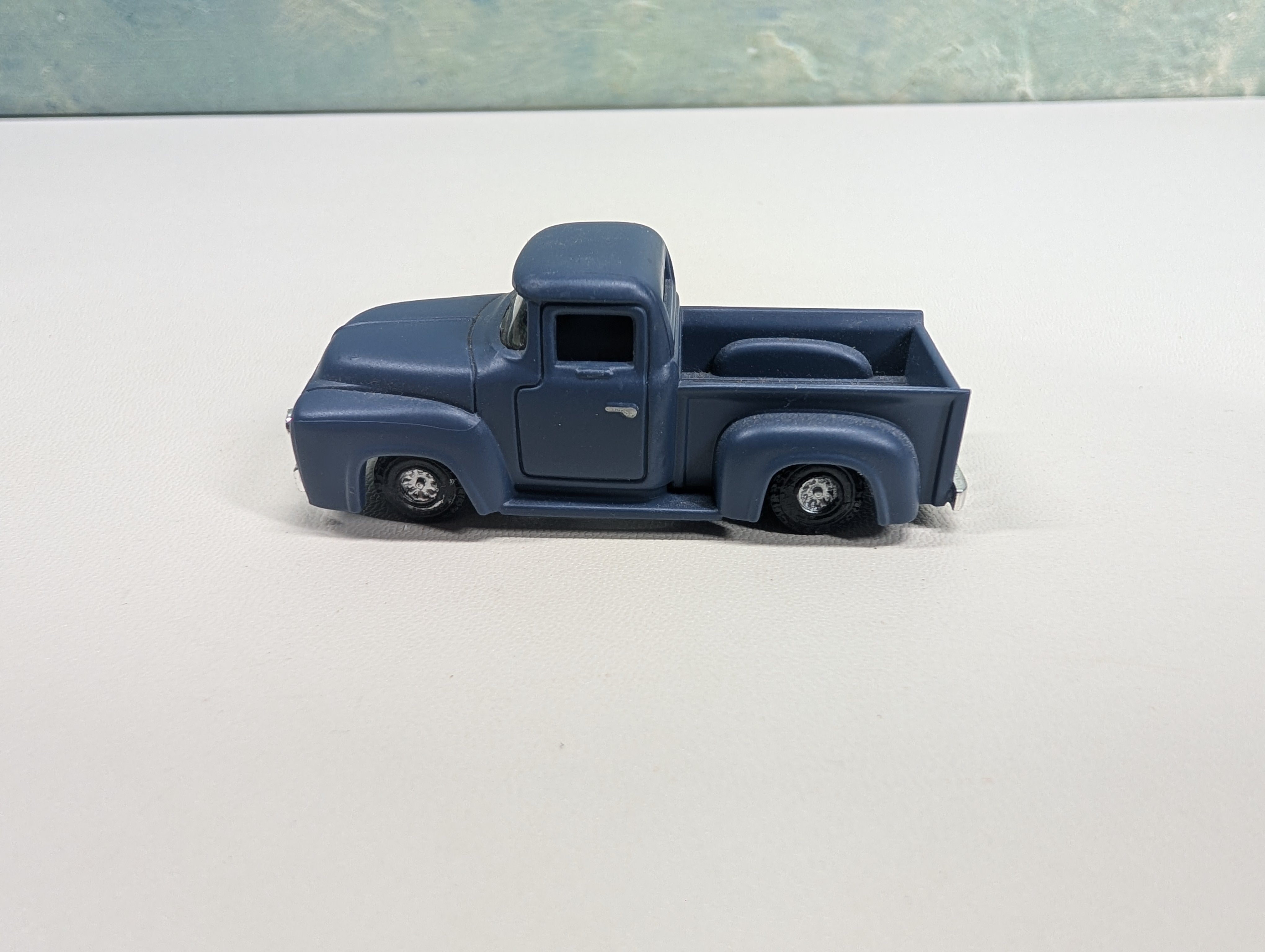 USED HO Scale Blue Pick-Up Truck
