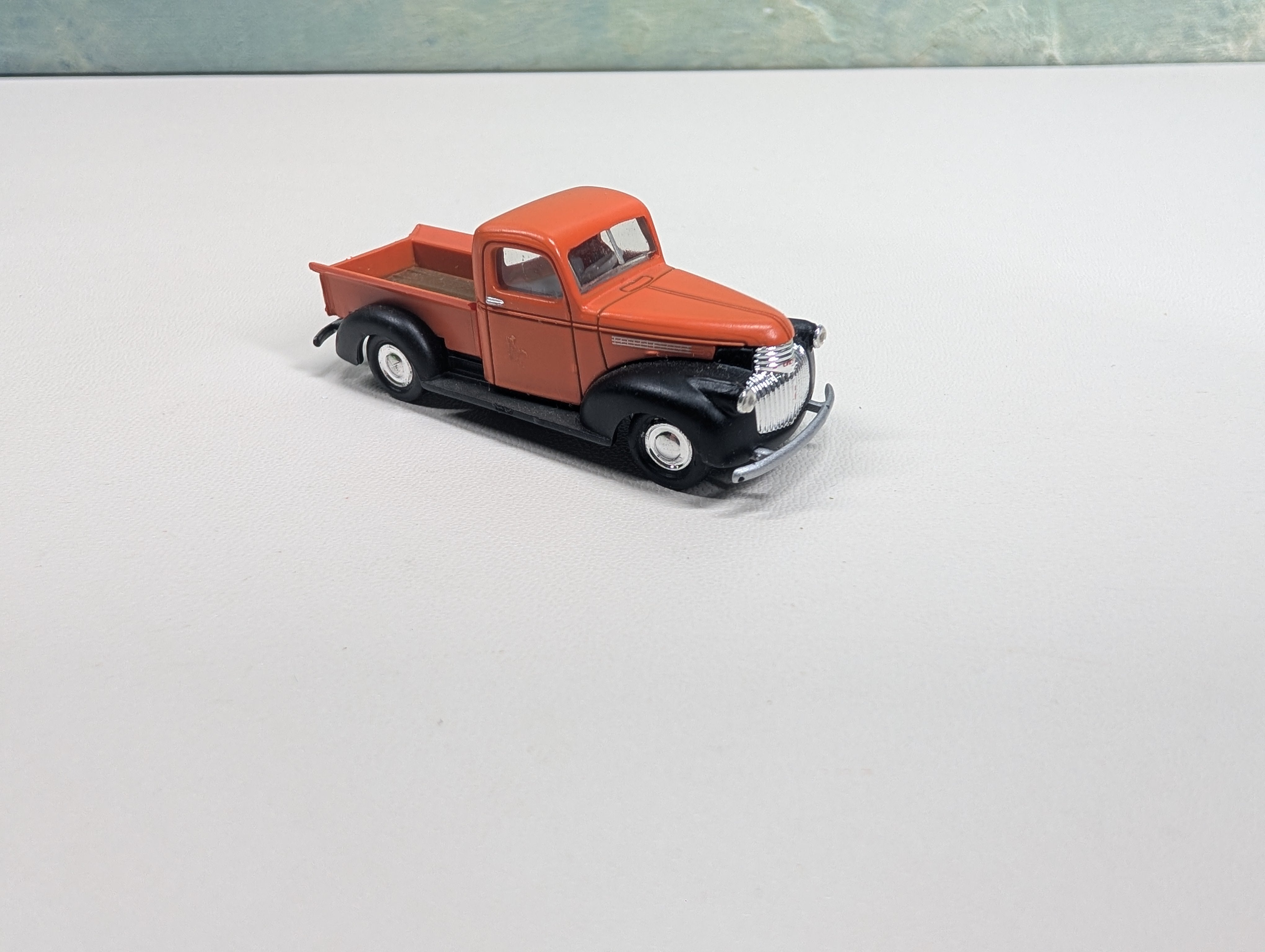 USED Classic Metal Works HO Scale Orange Pick-Up Truck