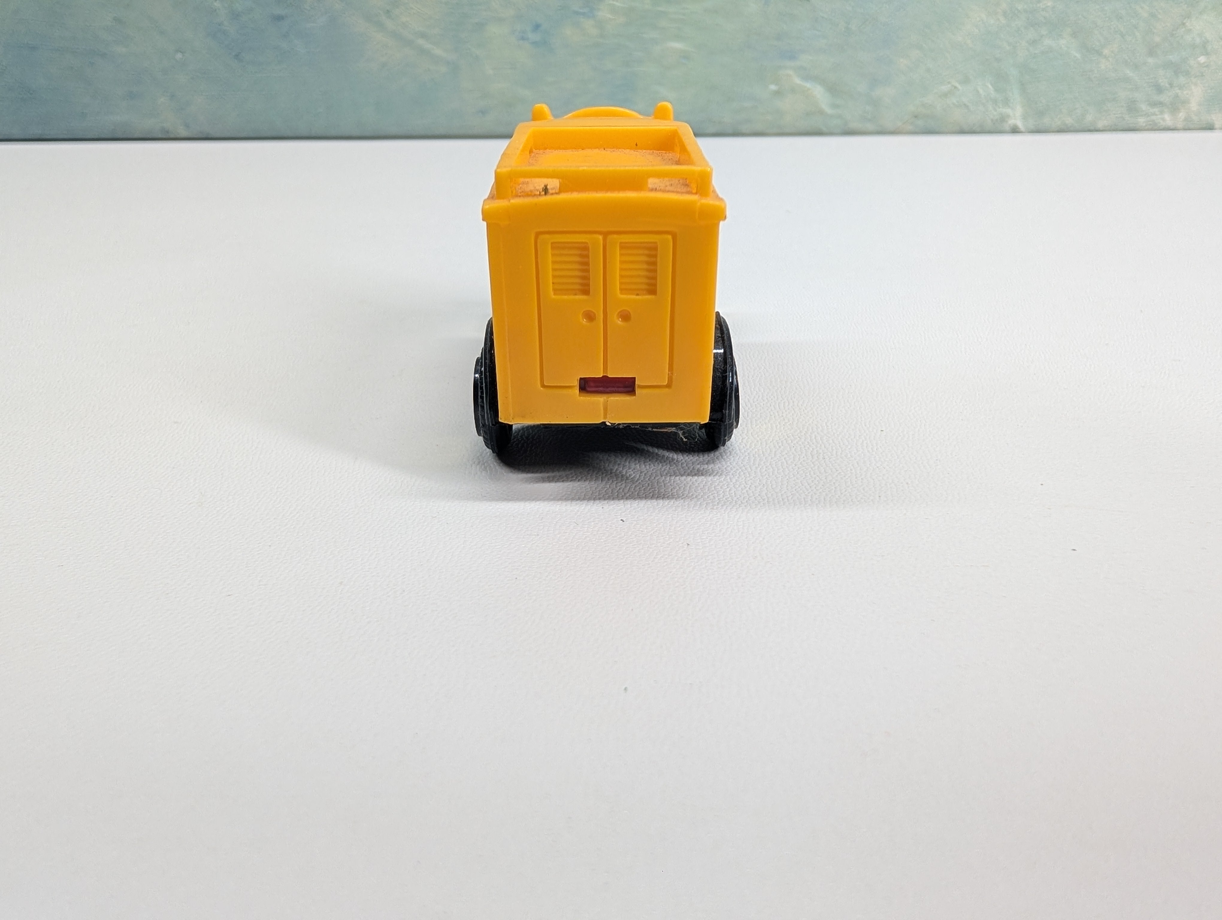USED High Speed #607-612 HO Scale Polly's Ice Cream Truck
