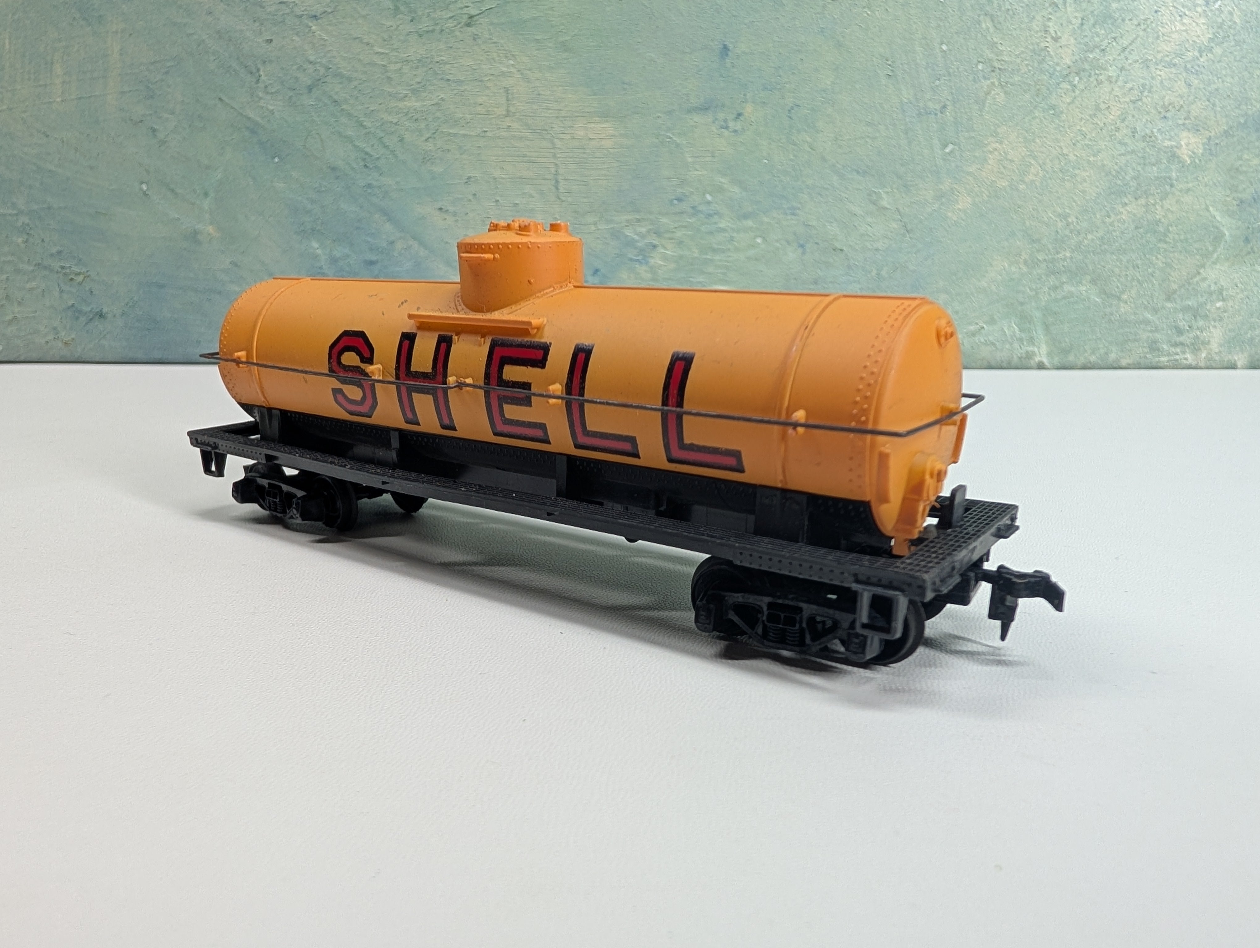 USED Tyco HO Scale Single Dome Tank Car Shell