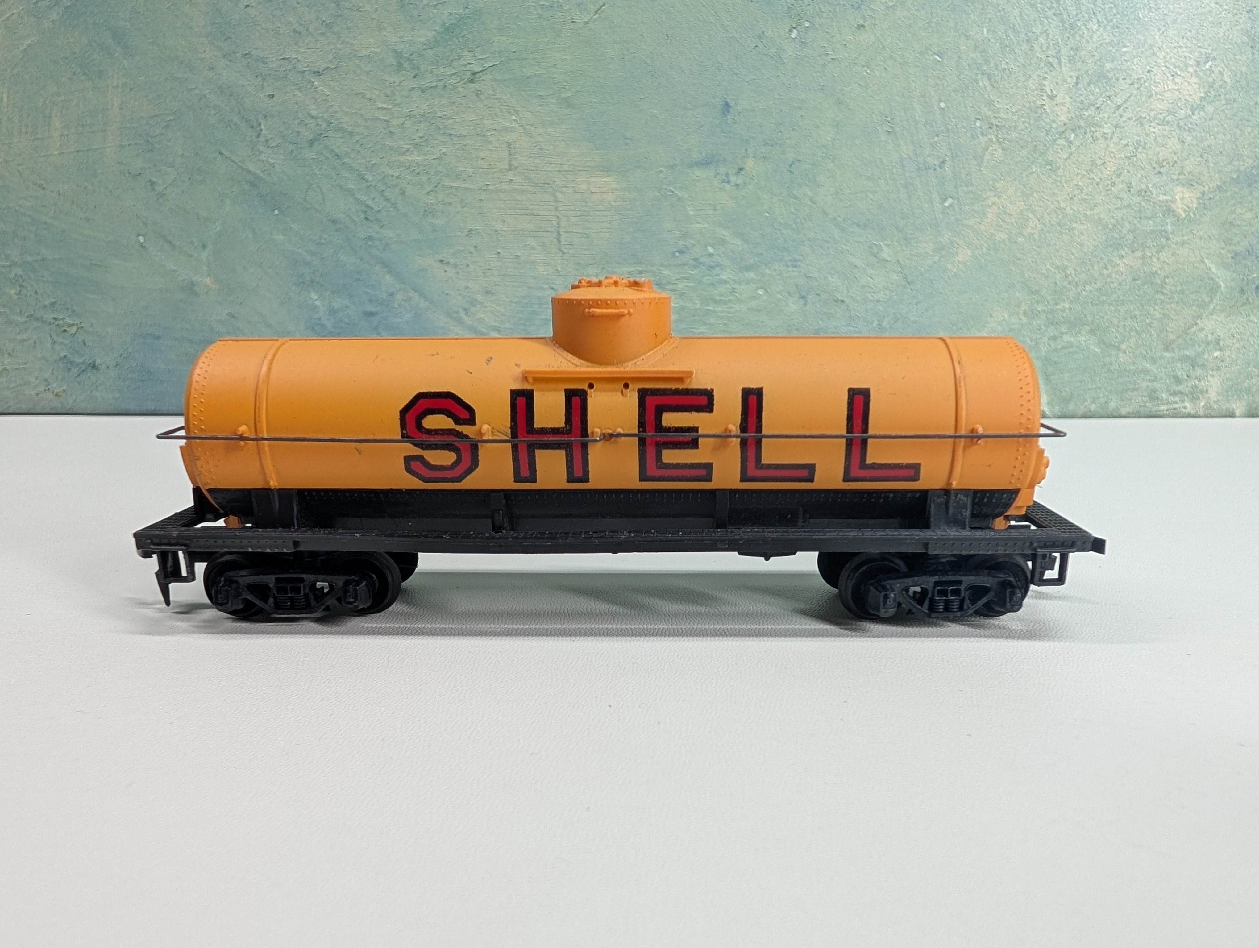 USED Tyco HO Scale Single Dome Tank Car Shell